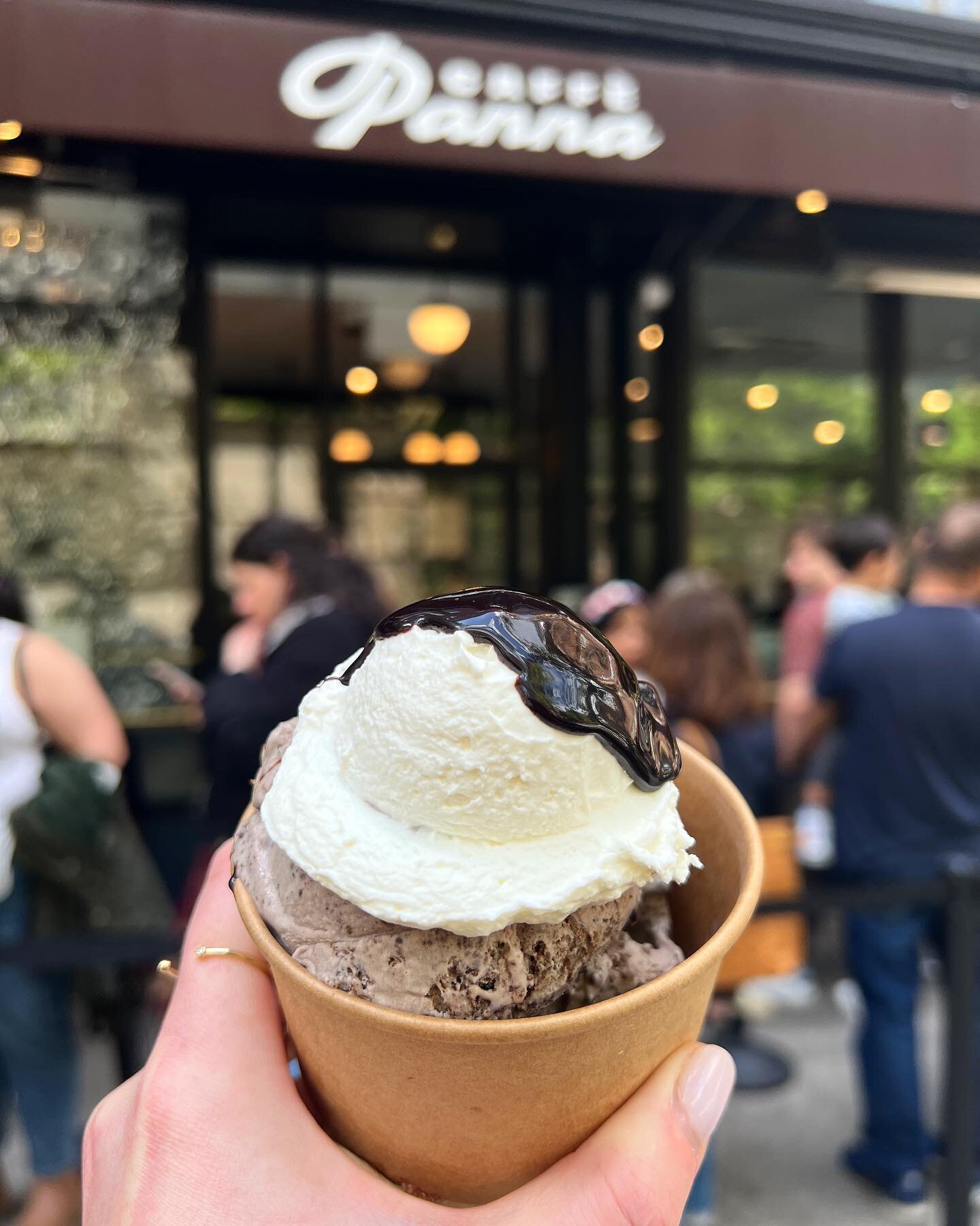 No edits needed for these glorious ice cream creations from @caffepanna &hellip; can&rsquo;t believe this is my first time trying this well known establishment. Worth waiting in a 20 minute line for 🥰🤩🥳 we tried the cookies n&rsquo; panna (Oreo in