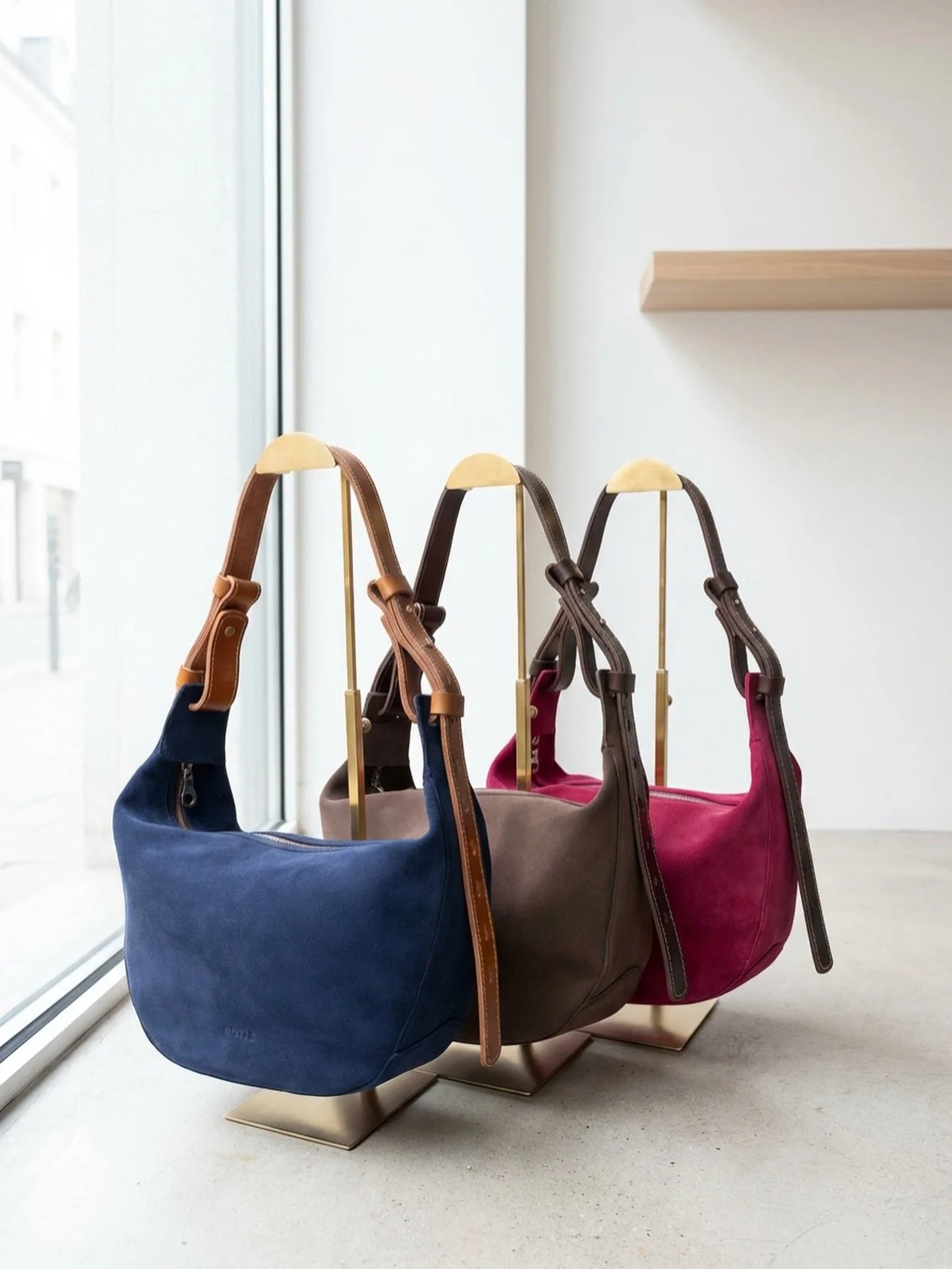 Obsessed feels like the right word.
The shape, the suede, the way they sit on the shoulder &mdash; effortless and wearable without trying too hard.
Navy, brown or berry?
.
.
.
#leather #suedebags #suedeluxury #suedeleather #handmade