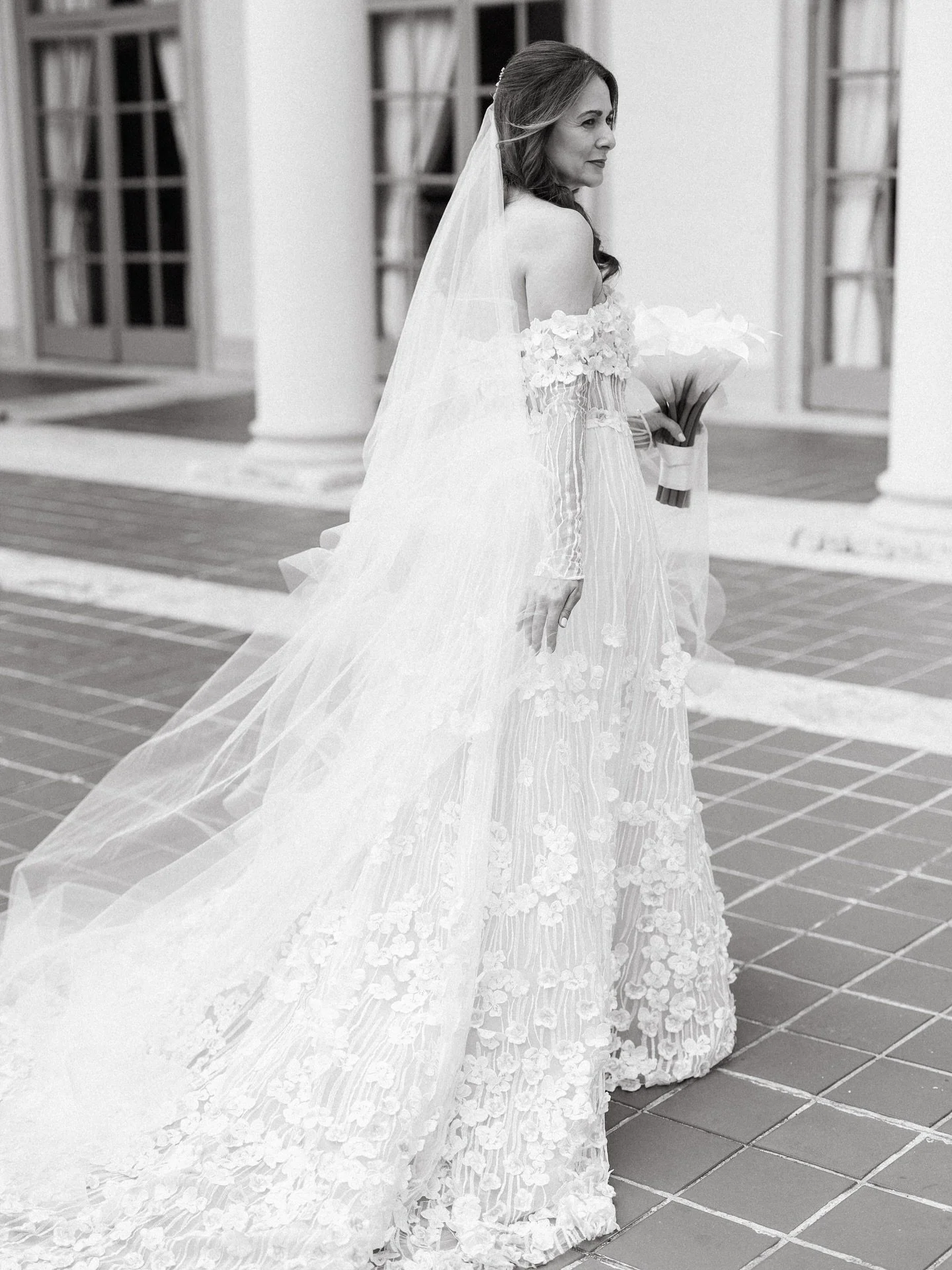 She didn&rsquo;t just wear the dress&hellip; she owned it. ⠀
__________ ⠀
Credits: ⠀
Wedding Planner: @gc.eventsmiami ⠀
Venue: @thebiltmoremiami @biltmoreweddingsmiami ⠀
Photography: @kolourhaus ⠀⠀
Stationery: @paperboutique ⠀
Content Creator: @theso