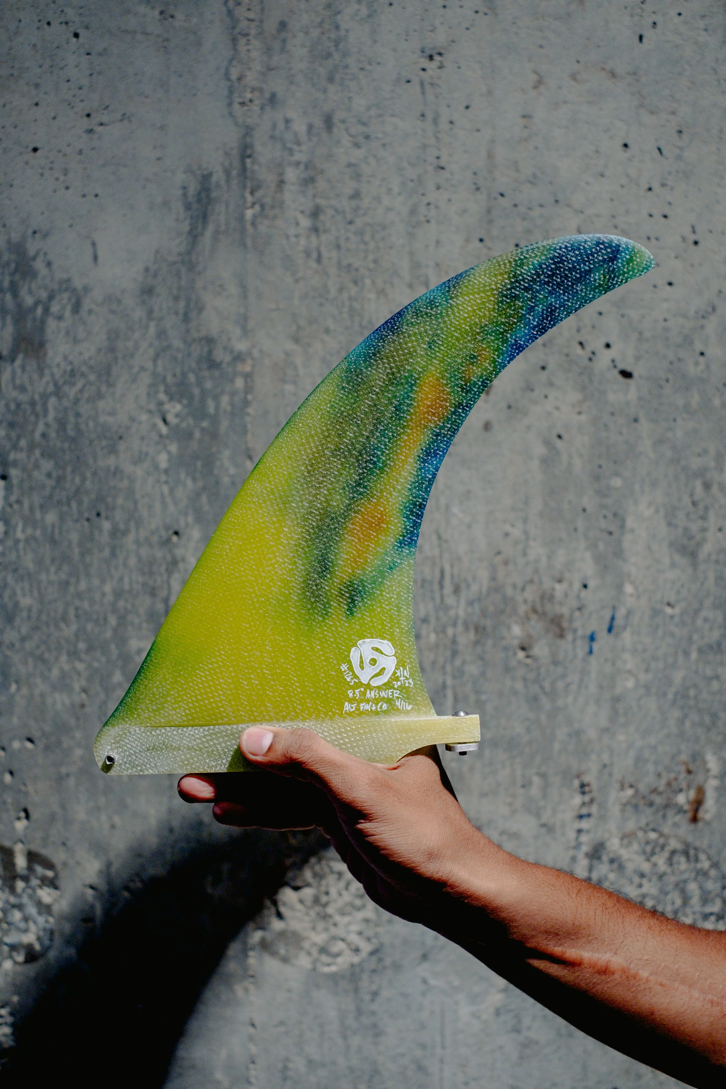 The Art and Science of Single Fin Size Selection for Midlength Surfboards