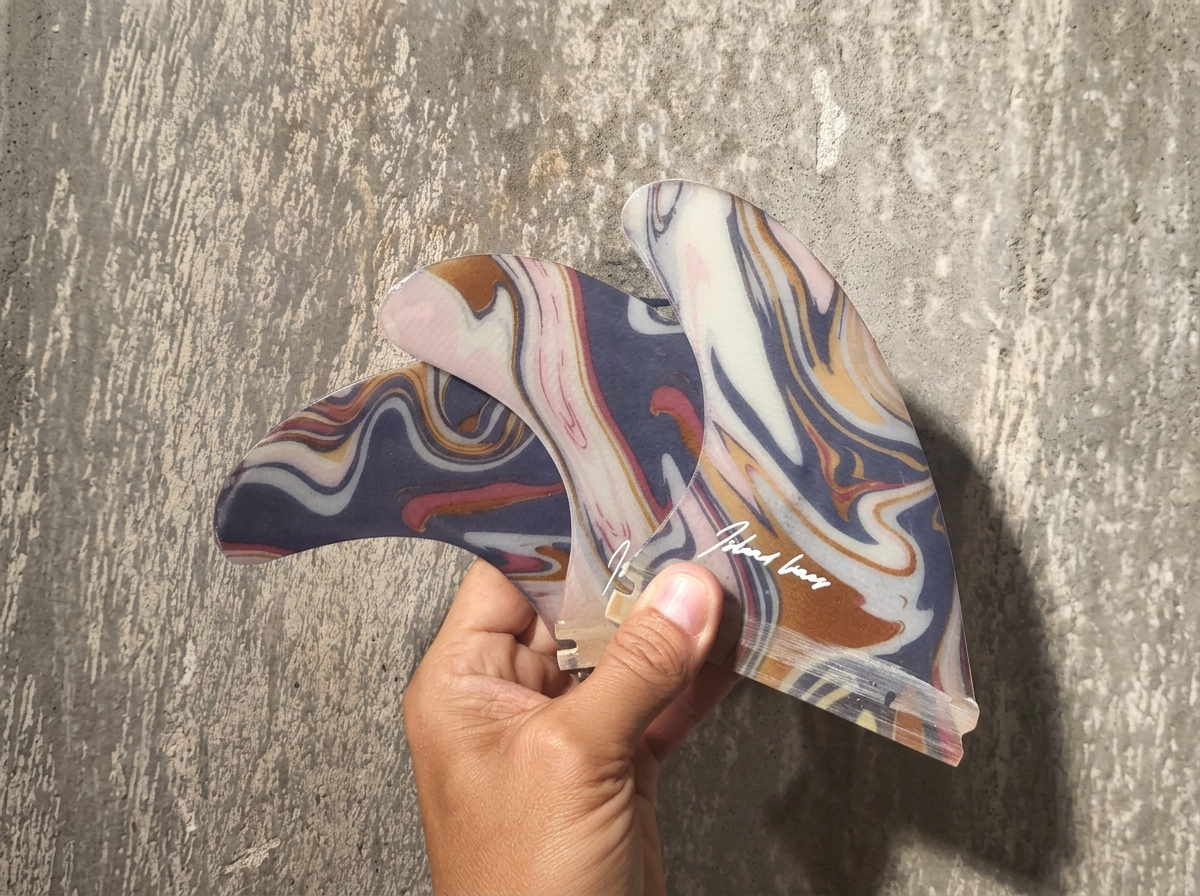 Island Lines | Marble | Thruster