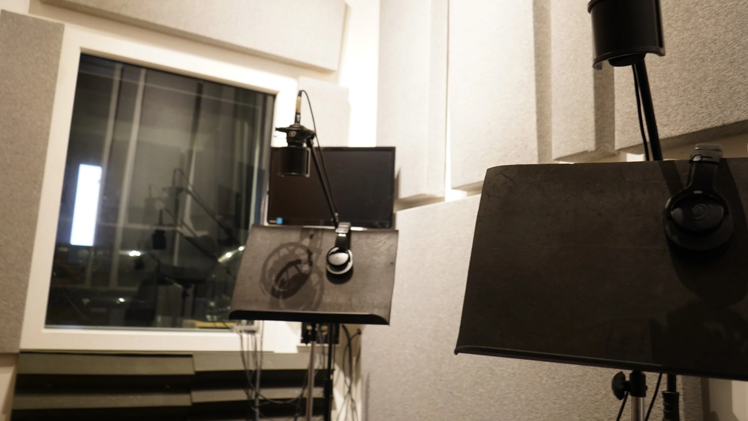 on-the-mic-training-studio-B-9.jpg