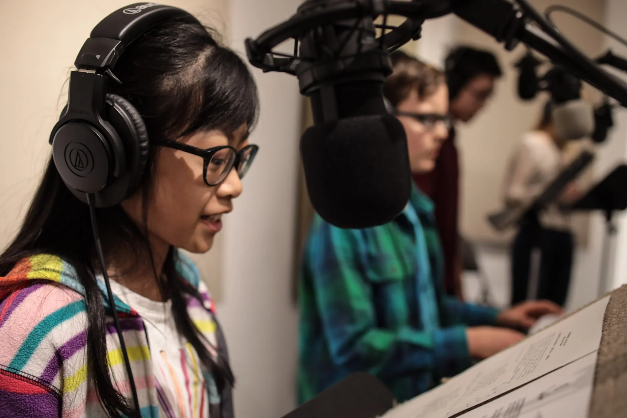 Young voice-over students participating in a recording session during a Kids & Teens Voice-Over Level 2 class