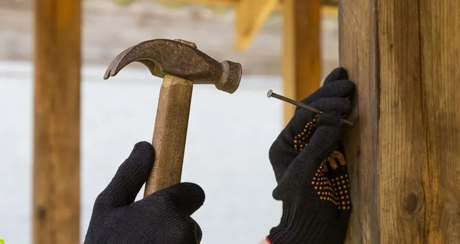 Pros and Cons of Using Volunteer Labor on Your Church’s Project