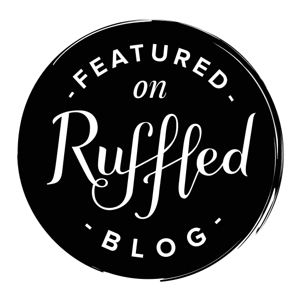 Ruffled-feature-badge-black-600x600-33.png