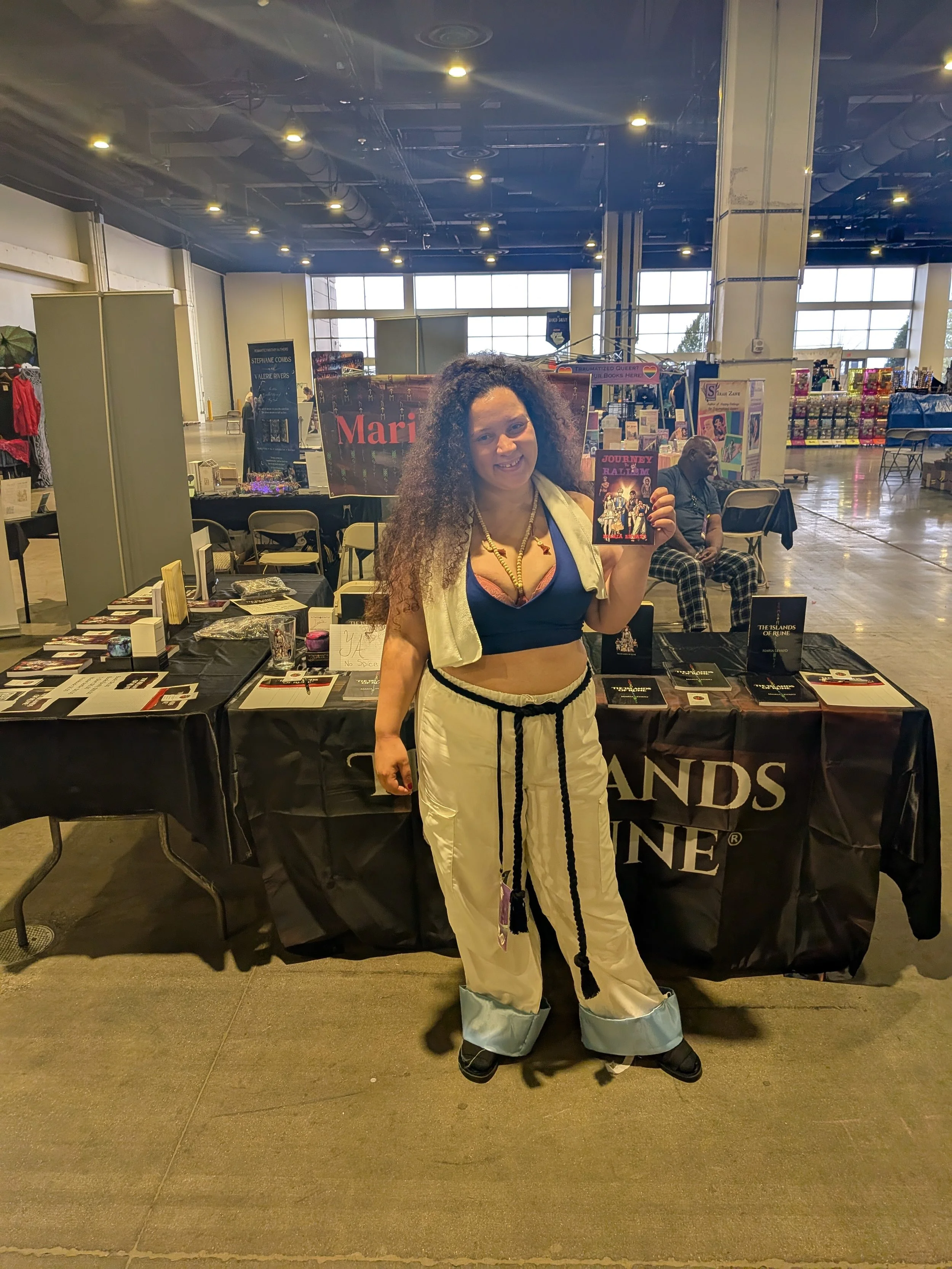 Author Maria Levato cosplaying Johanna, from her own books, at Once Upon a Con.