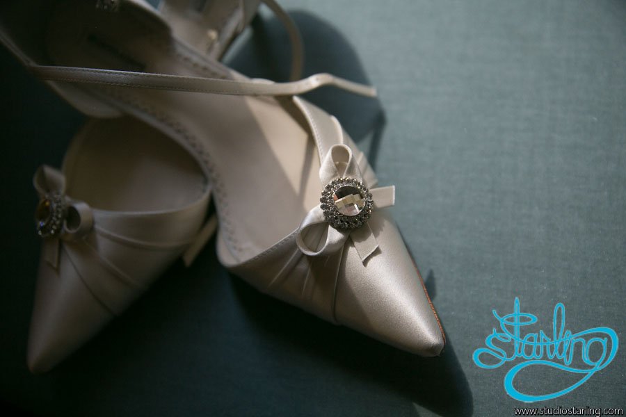 1.-U-of-C-Hutchinson-Commons-Wedding.-Studio-Starling.-Sweetchic-Events.-Brides-Shoes..jpg