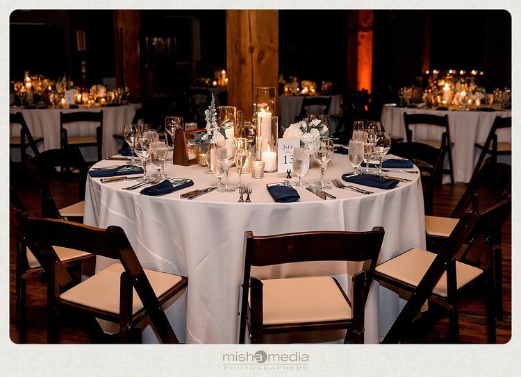 Sweetchic-Events_Lacuna-Lofts_rustic-wedding-reception.jpeg