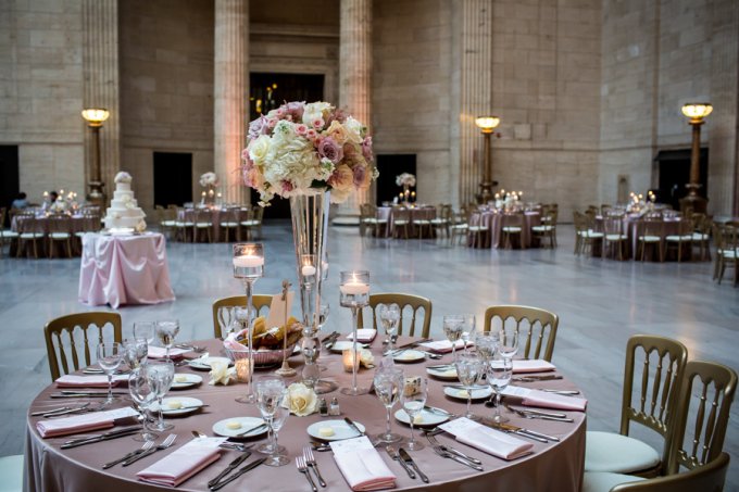 33.-Union-Station-Wedding.-Steve-Koo-Photography.-Sweetchic-Events.-Flower-Firm.-Blush-Gold-Ivory-Wedding.-Tall-Glass-Centerpieces.-Glamourous.-680x453.jpg
