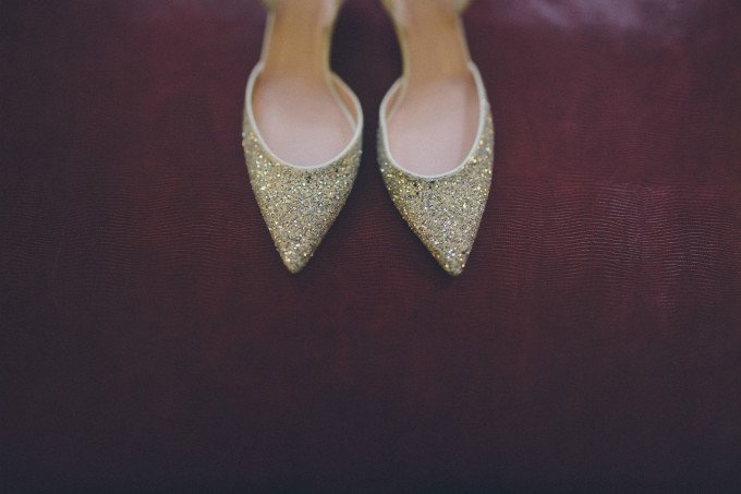 7.-Rookery-Wedding.-This-is-Feeling-Photography.-Sweetchic-Events.-Kate-Spade.-Bridal-Shoes.-Sparkle.-Glitter.-680x453.jpg