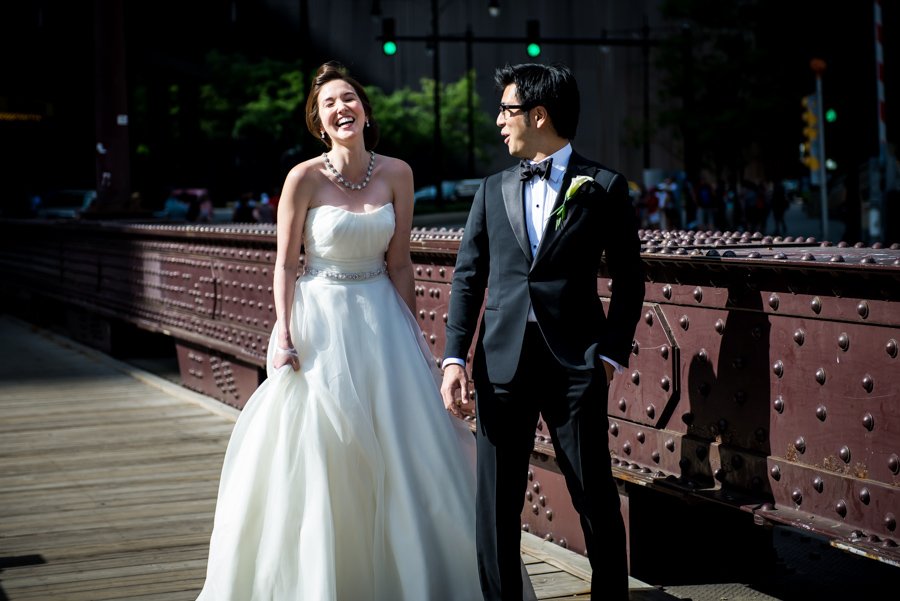 12.-Langham-Chicago-Wedding.-Steve-Koo-Photography.-Sweetchic-Events.-First-Look.-Wabash-Ave-Bridge.jpg