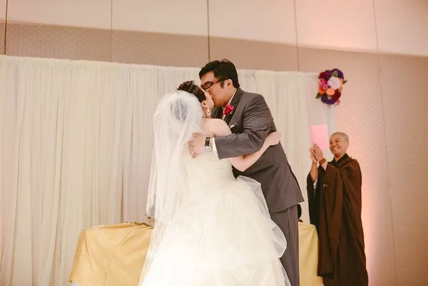 21.-Intercontinental-Ohare-Wedding.-Fragola-Productions.-Sweetchic-Events.-Kiss..jpg