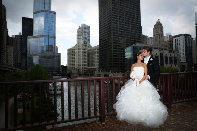 28-Germania-Place-Wedding.-Kenny-Kim-Photography.-Sweetchic-Events.-Bride-and-Groom.-Kinzie-Street-Bridge.-Urban-Chicago-Wedding-Photos.-680x453.jpg