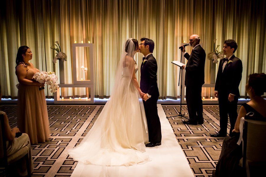 20.-Langham-Chicago-Wedding.-Steve-Koo-Photography.-Sweetchic-Events.-Kiss.-Ceremony.-Classic.-Glamour..jpg