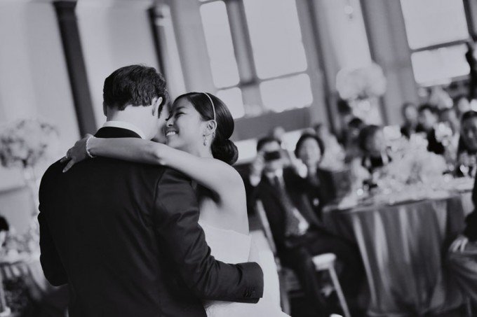 59.-Germania-Place-Wedding.-Kenny-Kim-Photography.-Sweetchic-Events.-First-Dance.-680x453.jpg