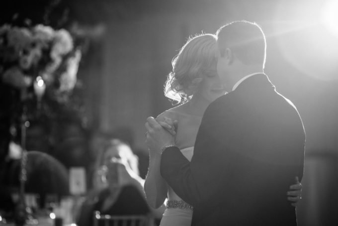 41.-Blackstone-Chicago-Wedding.-Pen-Carlson.-Sweetchic-Events.-First-Dance.-Bride-and-Groom.-Black-and-white.-680x454.jpg