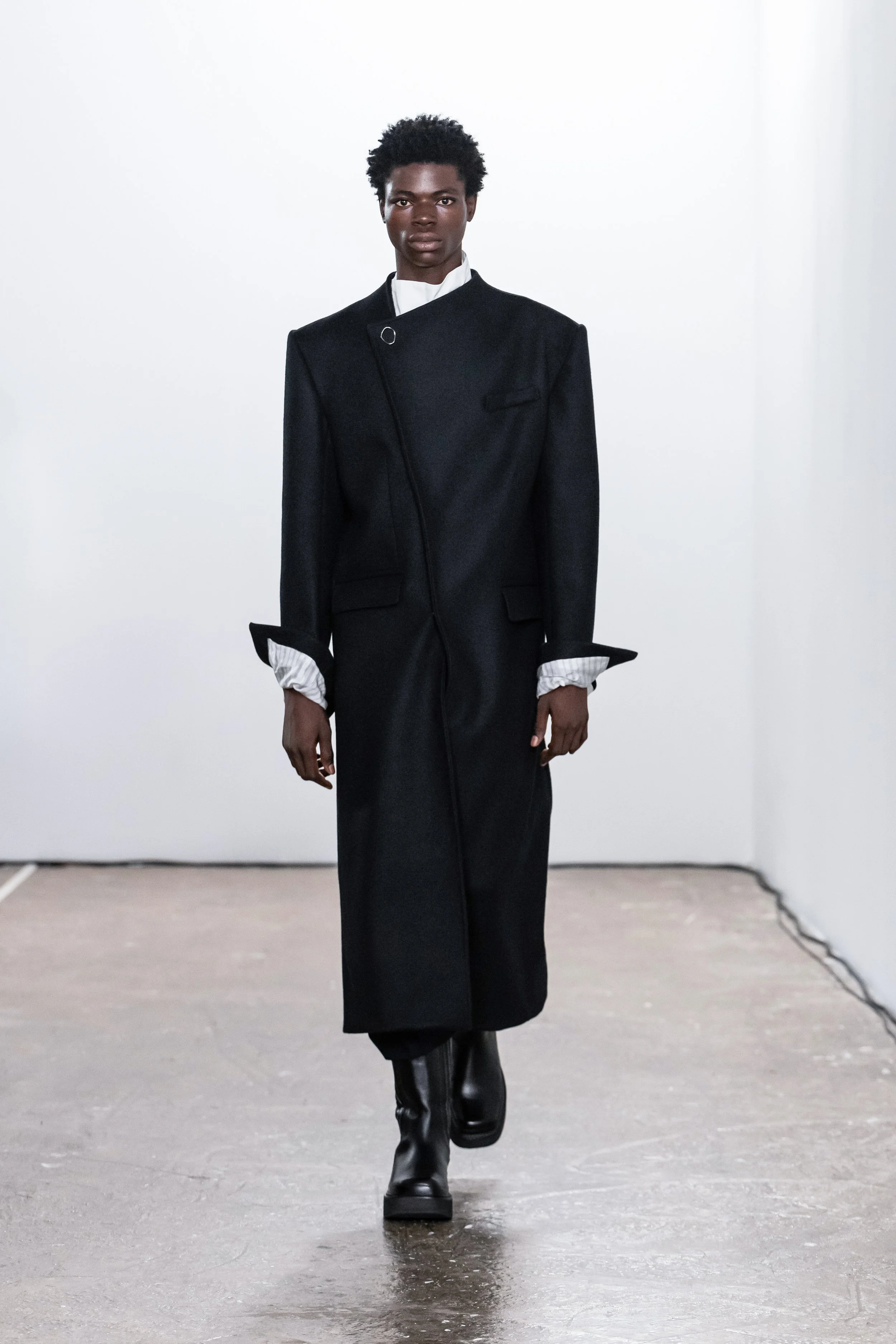 Steven_Passaro_AW25_4X5_look-22.jpg