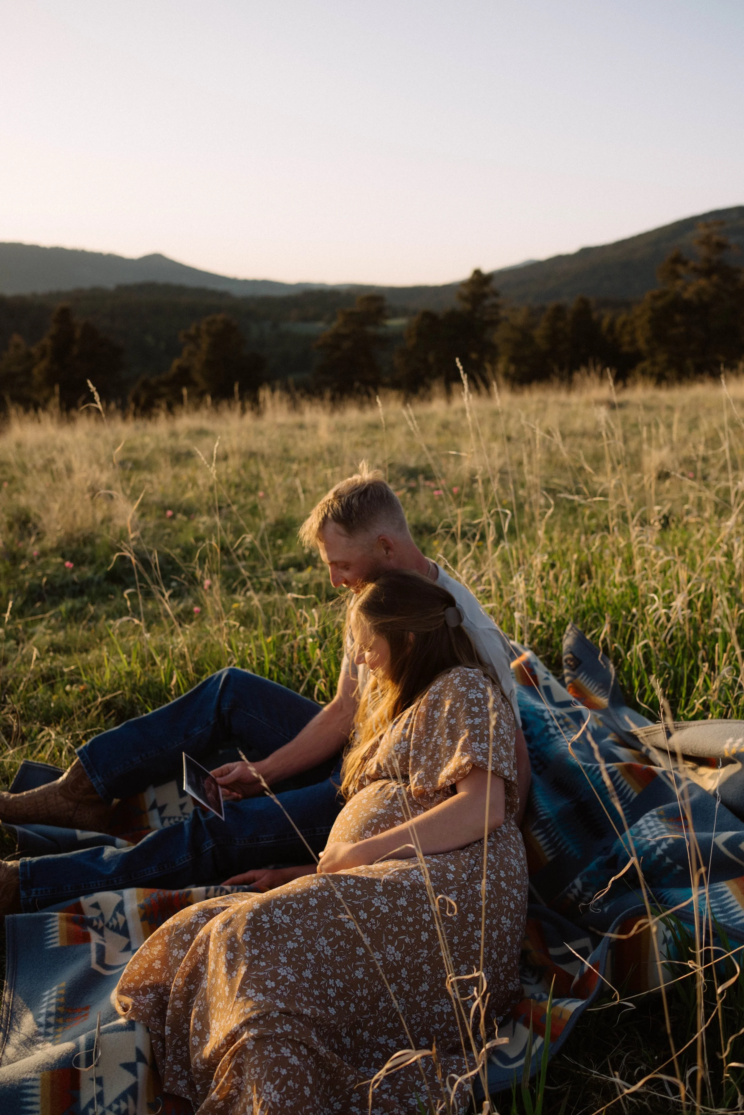 Couple is preparing for birth with a birth coach