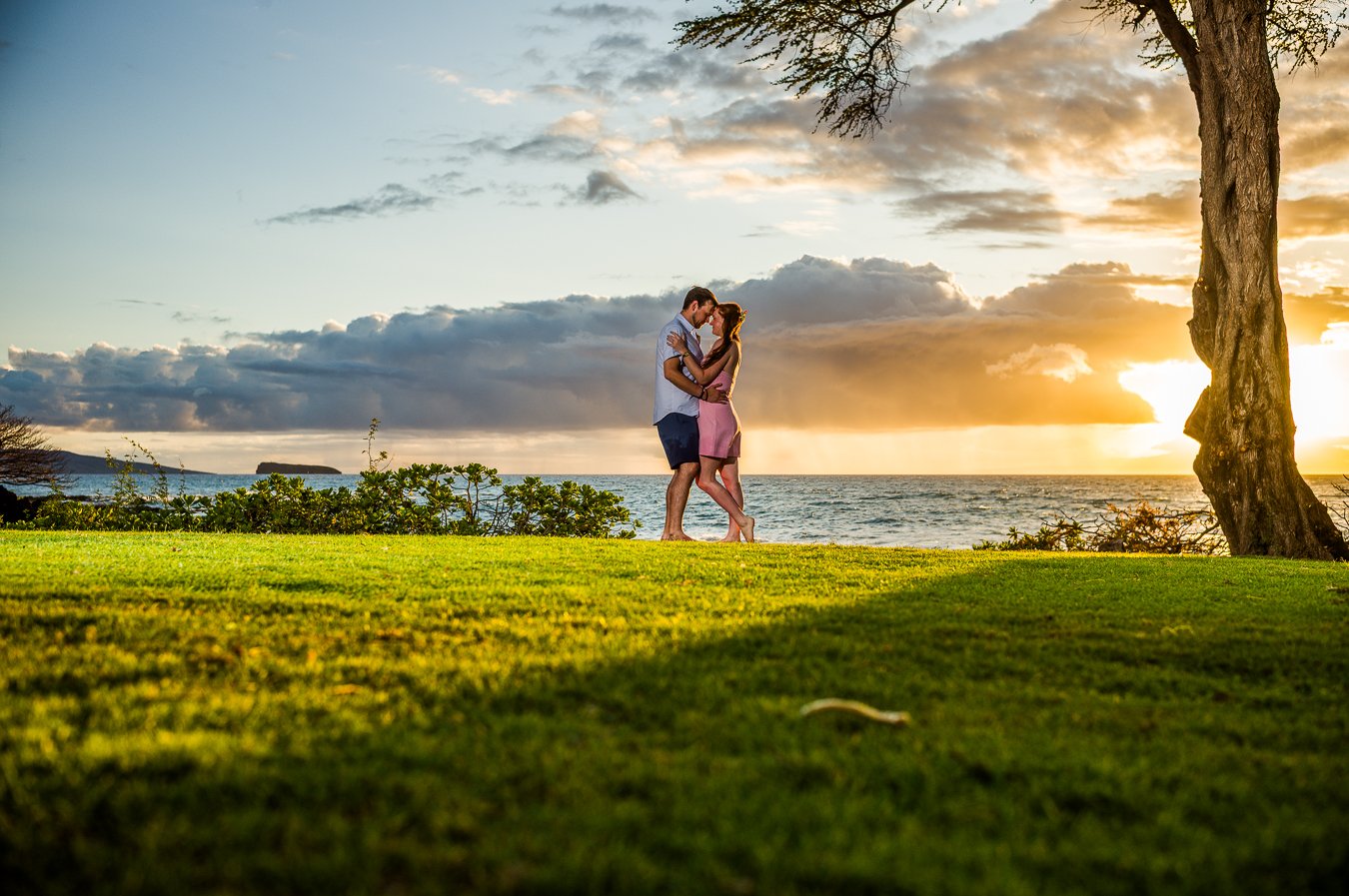 She said YES  in paradise 💍🌺

A magical moment captured on the golden sands of Maui &mdash; surprise, love, and the sparkle of the ocean all in one perfect frame. Planning the perfect proposal? Let us help you make it unforgettable.  https://wailea