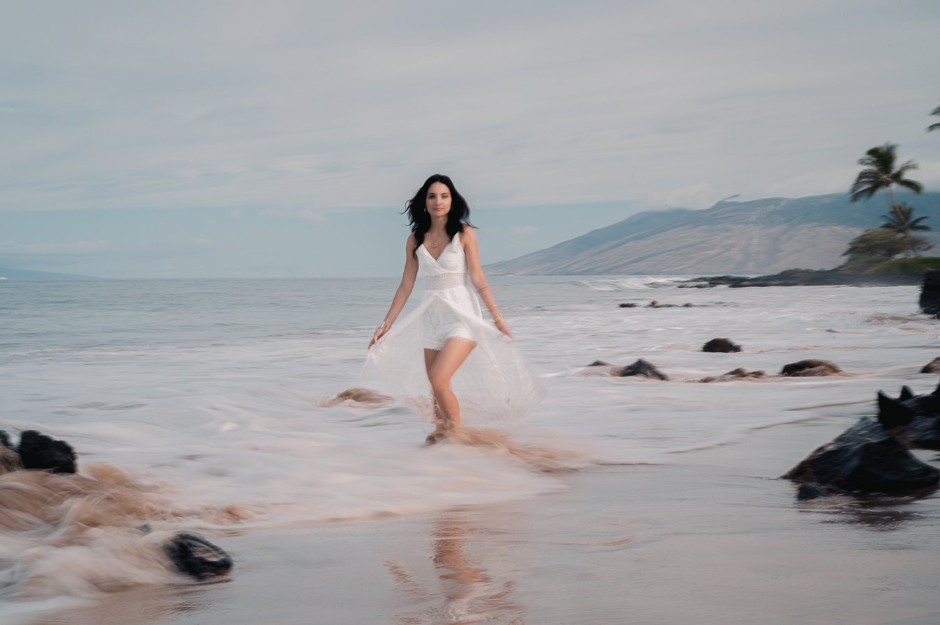 Who says morning shoots have to be plain vanilla? 🌞🎨

This beautiful family of four showed up in style&mdash;and we turned a simple morning into a gallery-worthy session. When you wear the right clothing, we can create art, not just memories.

Soft