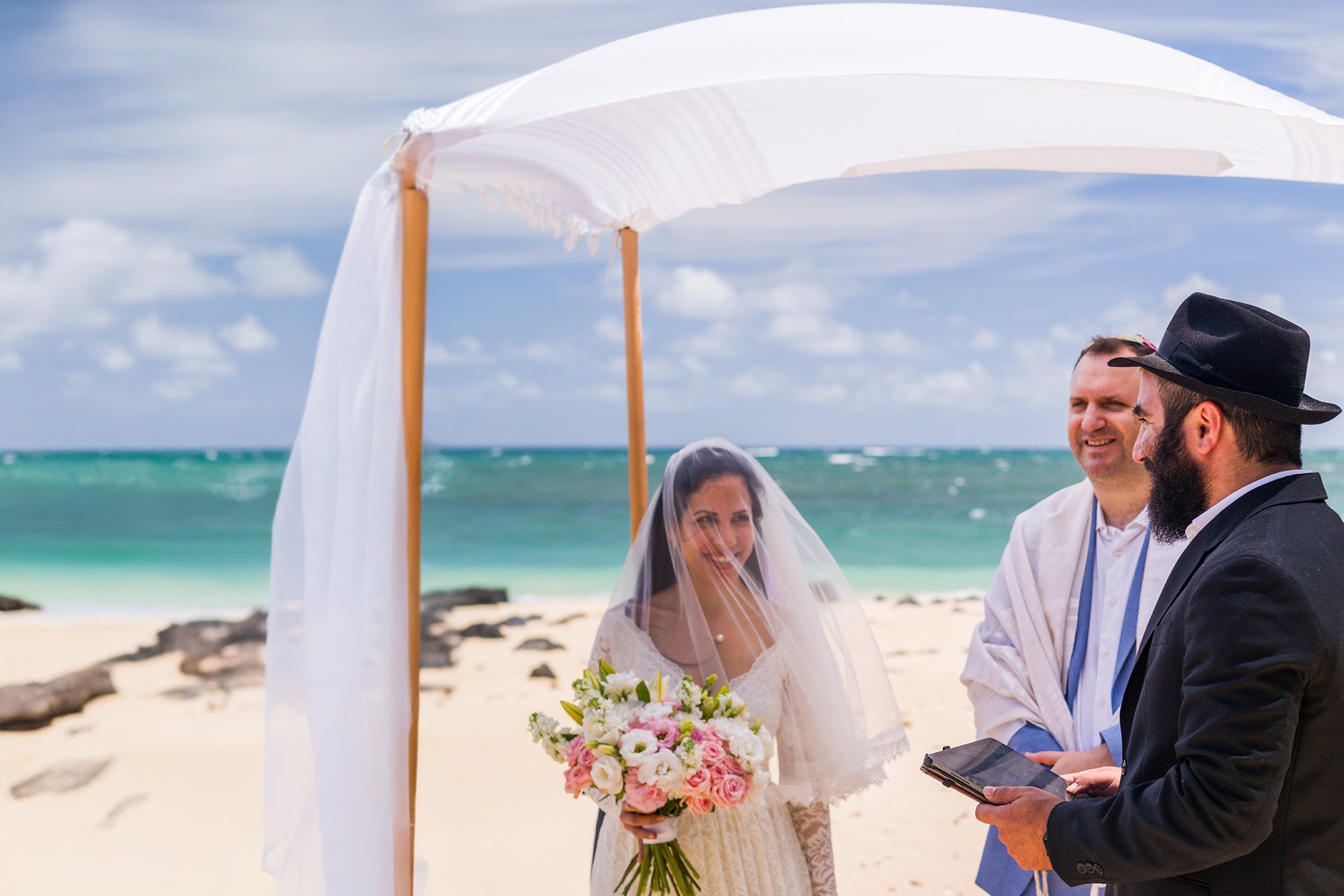 🌺 A sacred relationship beneath Maui Skies that you probably didn't know existed🕊️

Mazel Tov!  What many don&rsquo;t know is that Hawai&lsquo;i shares a rich and meaningful history with the Jewish community. 

In the late 1800s, 👑🇬🇧King David K