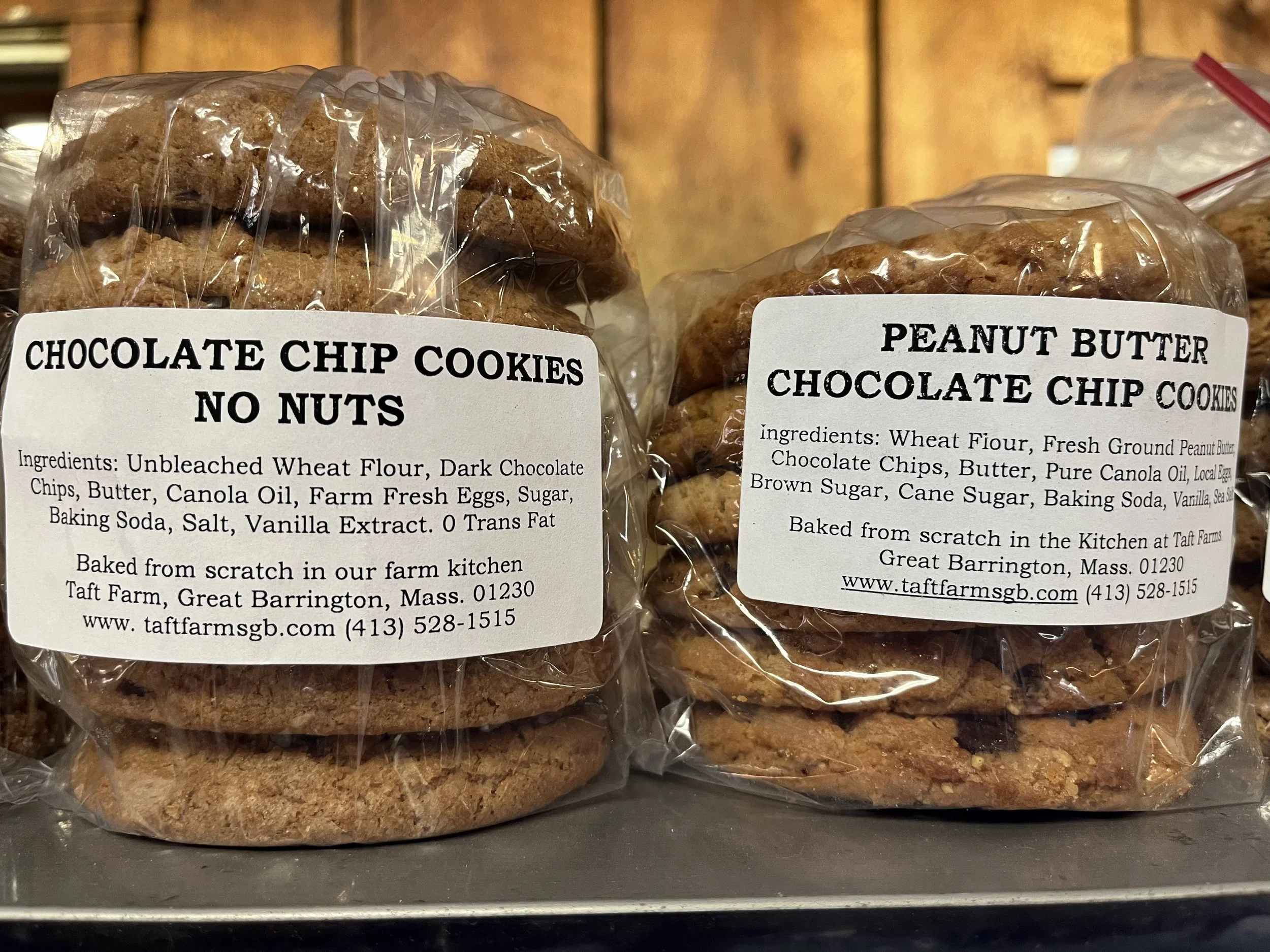 Chocolate Chip Cookies (No Nuts) or Chocolate Chip Cookies (w/Nuts)