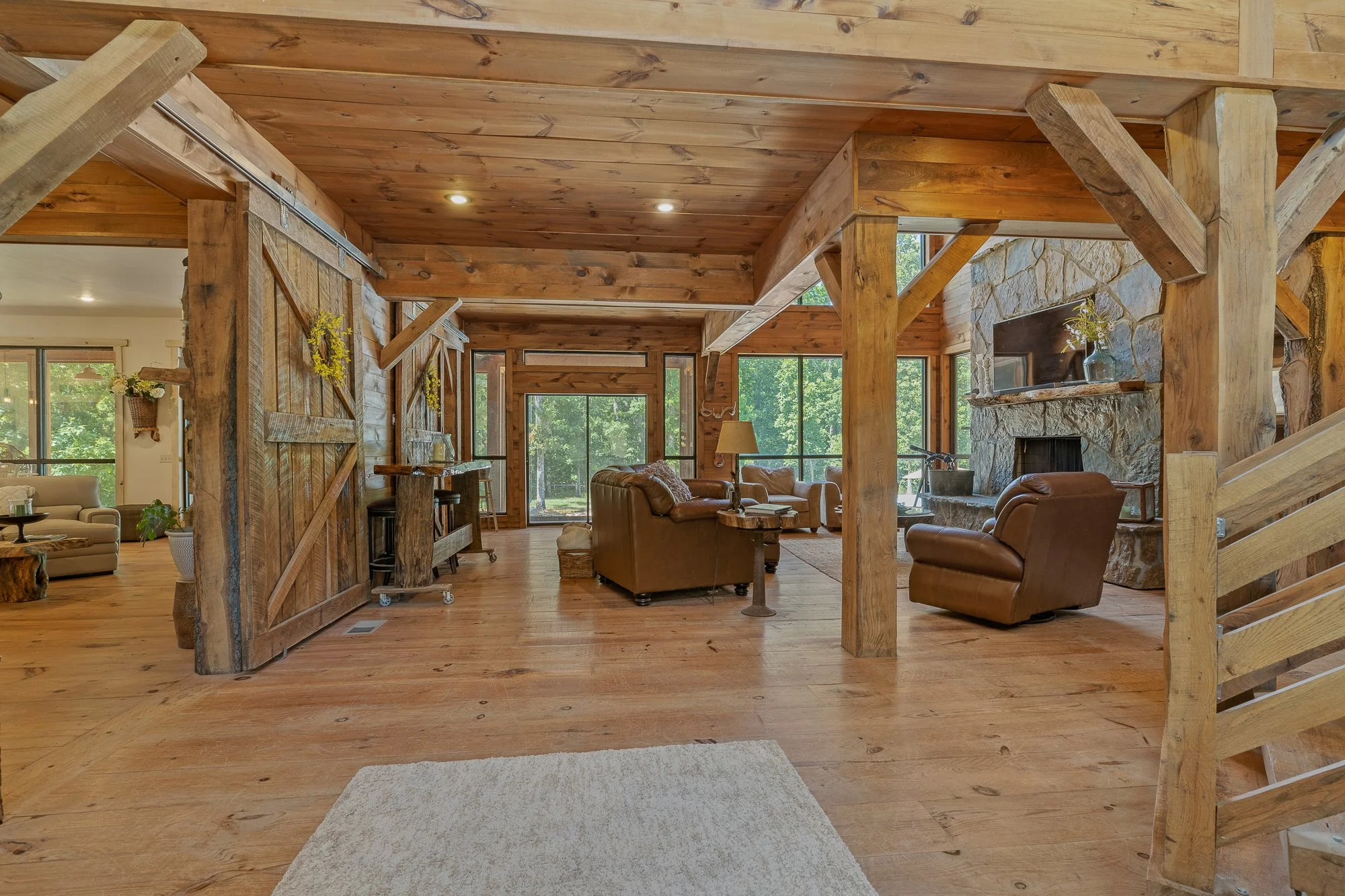 2133 S Farm Road 241-270.jpg