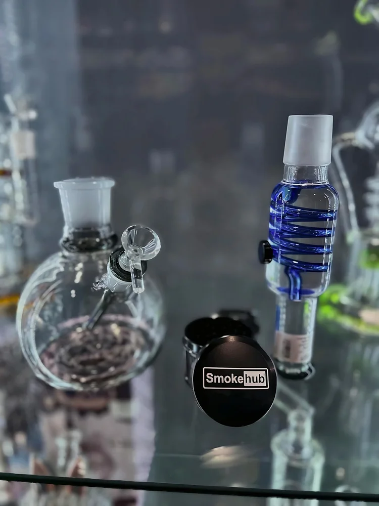 Glass and Pipes at Smoke Hub Tinley Park
