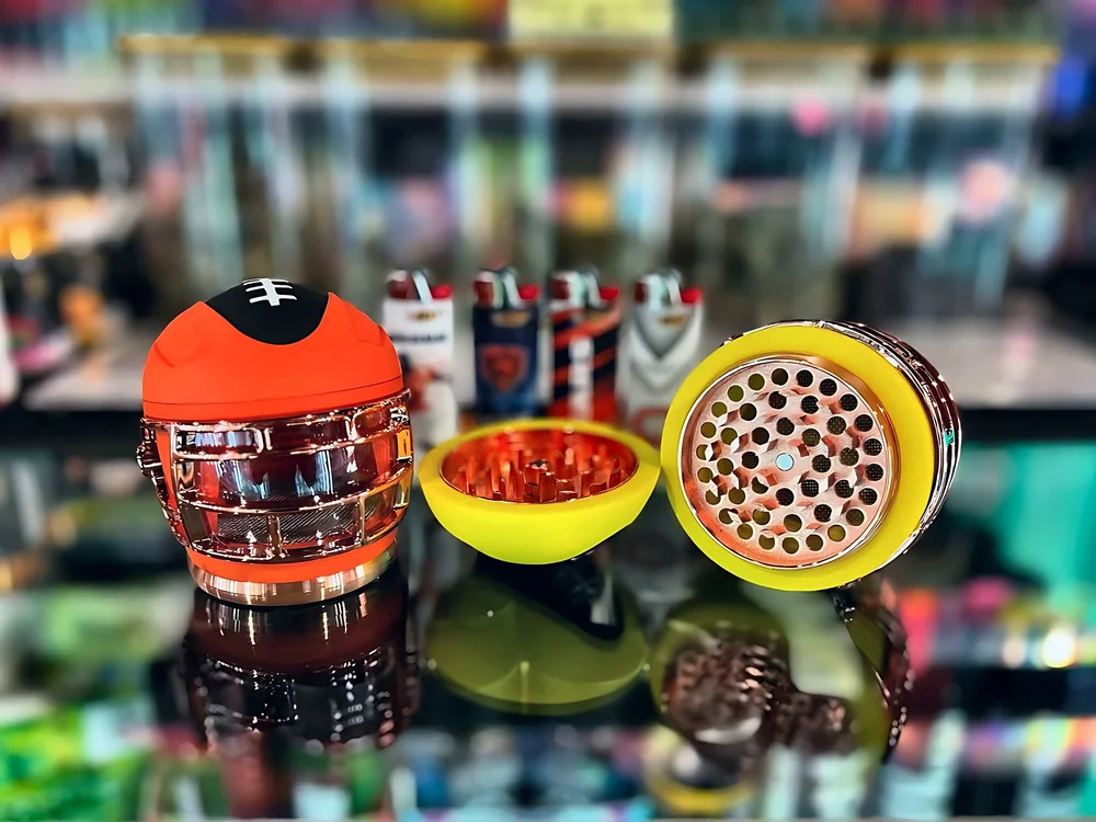 Novelty grinders at Smoke Hub