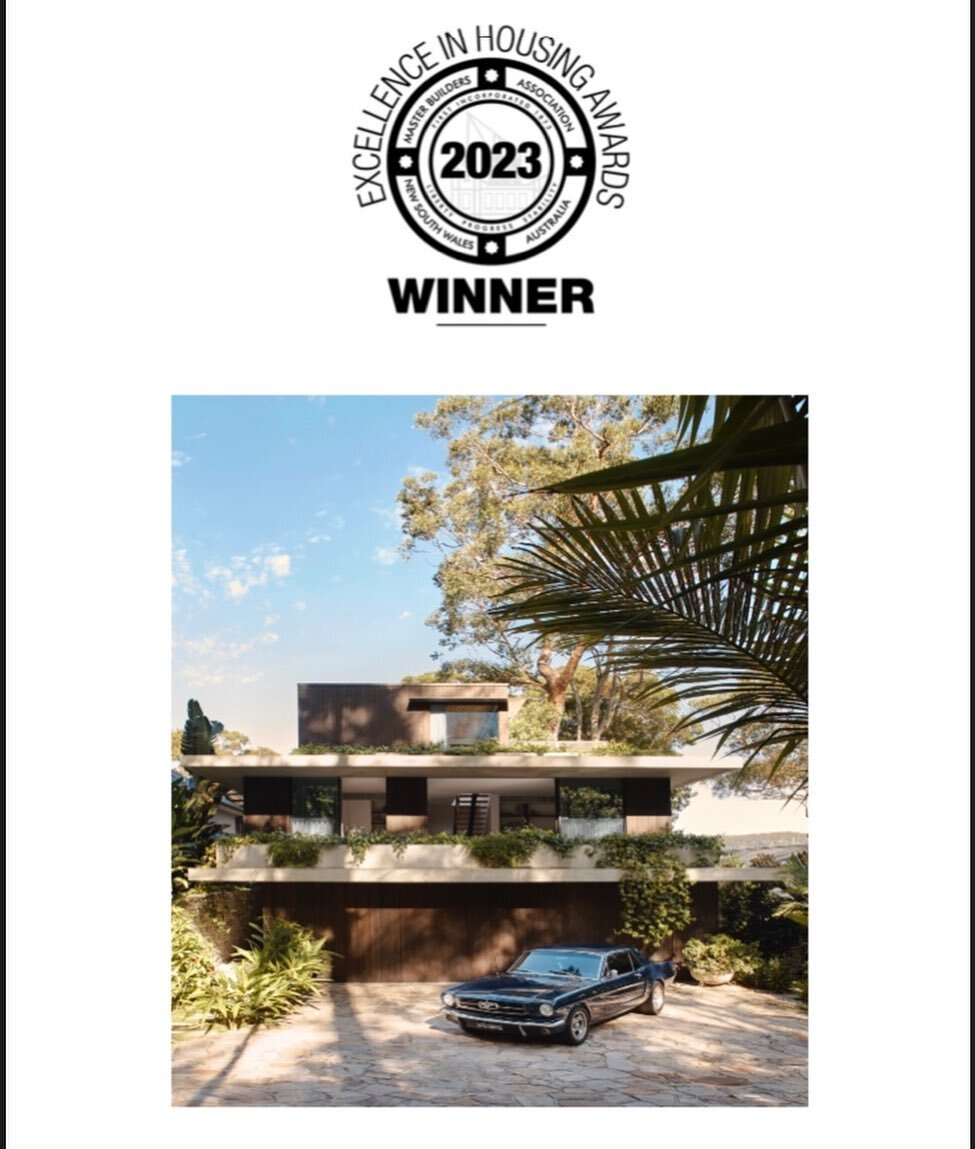 Still pinching ourselves from the big win on Saturday evening @mbaawardsnsw 🏆 Truly what an honour to be part of this project &ldquo;M House&rdquo; by @ramaarchitects
