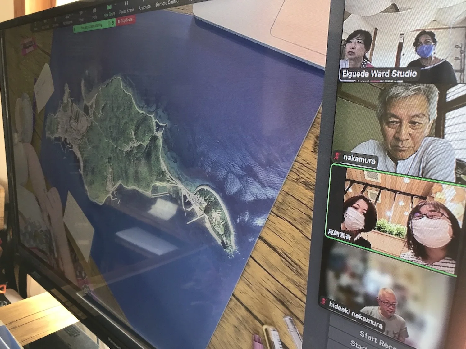 Remote conversation with islanders on and off Himeshima during the COVID-19 pandemic, discussing the island’s future through the Island Atlas project. コロナ禍に、姫島の島内外の人々が《島のアトラス》を通して島の未来を語り合った遠隔対話の記録。