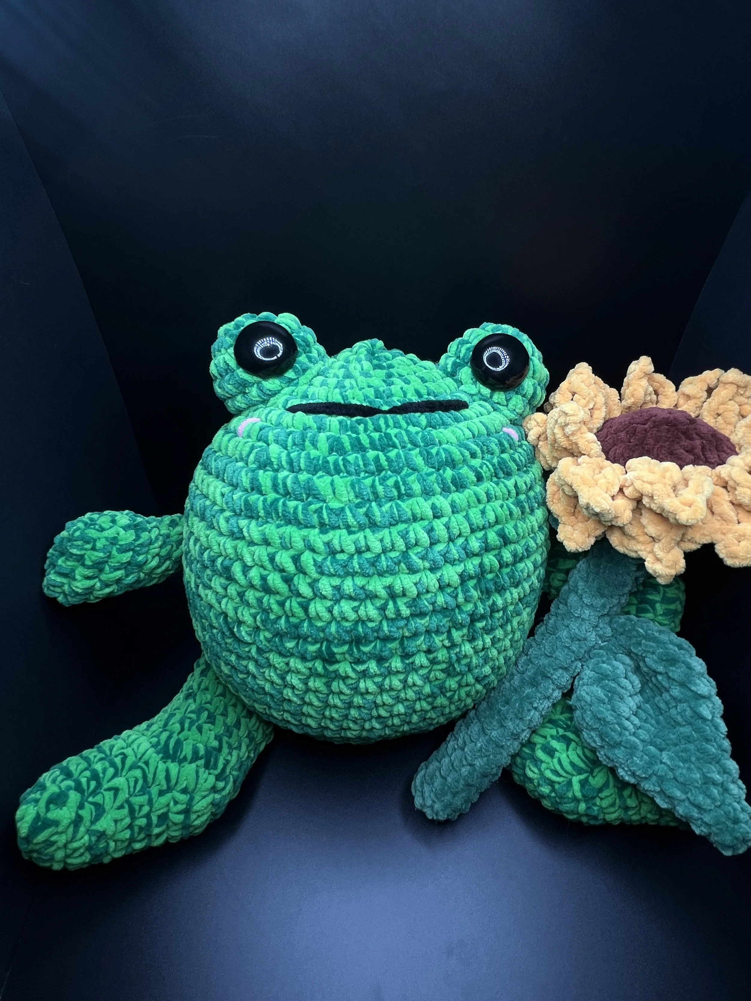 Huge Frog w/ Sunflower