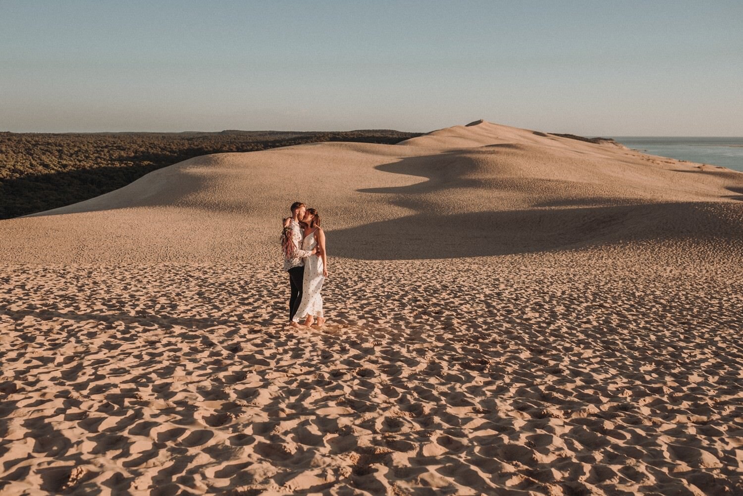 wayuphighelopements-elopement-france-bordeaux-dunes-de-pilat-destination-wedding (8).jpg