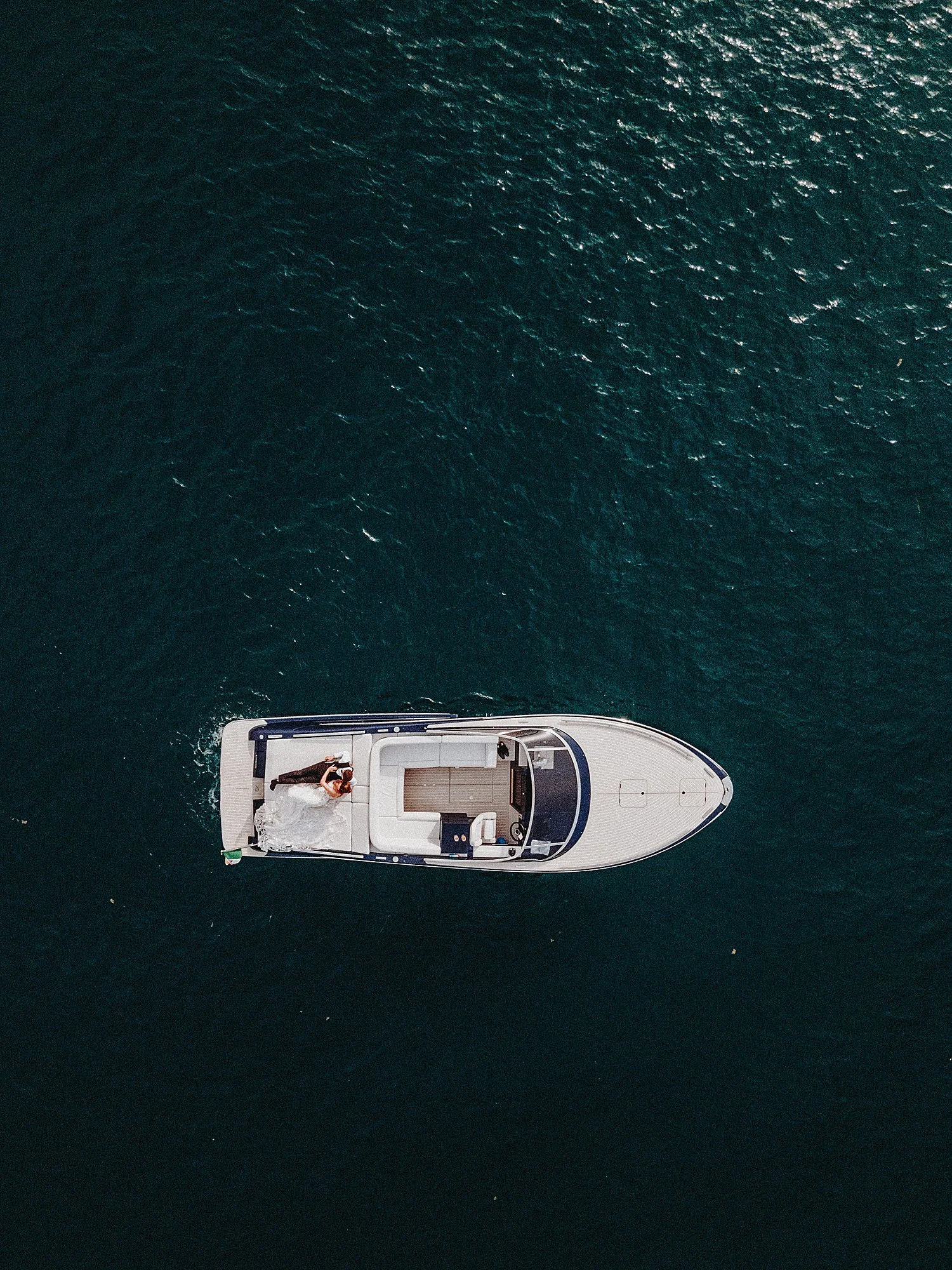 wayuphigelopements-lake-garda-elopement-eloping-in-italy-glamorous (1).jpg