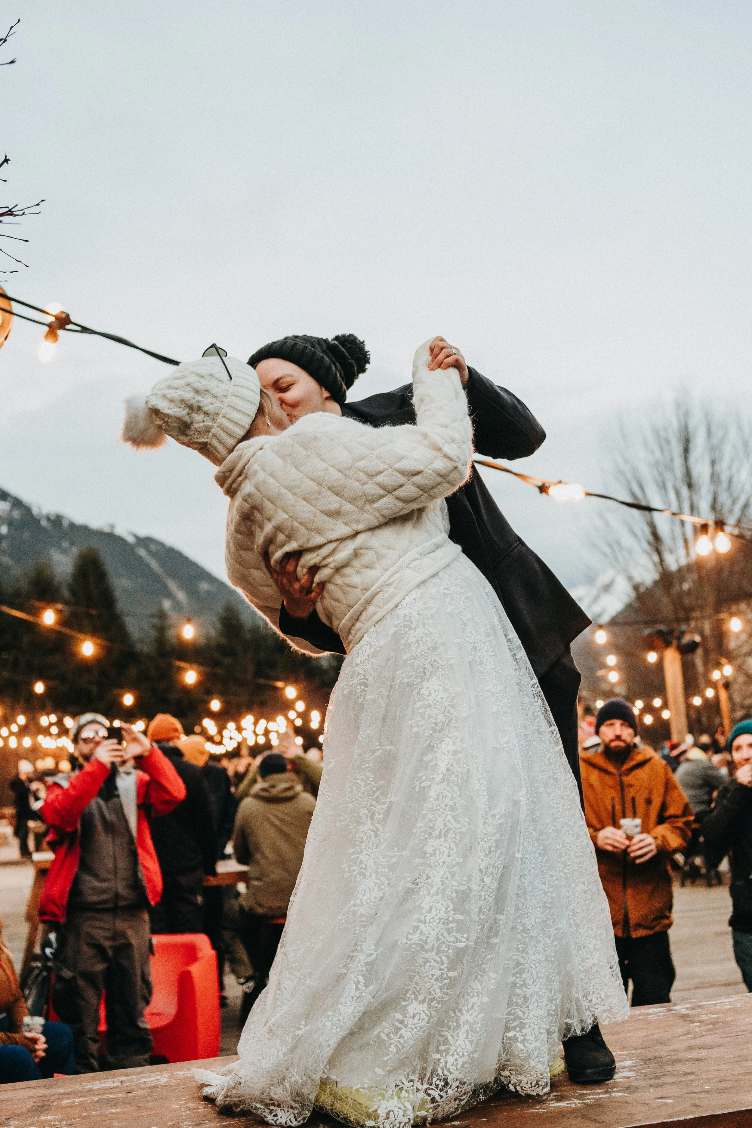 wayuphigh-elopements-chamonix-elopement-planning-france-elopementphotographer-mont-blanc (17).jpg