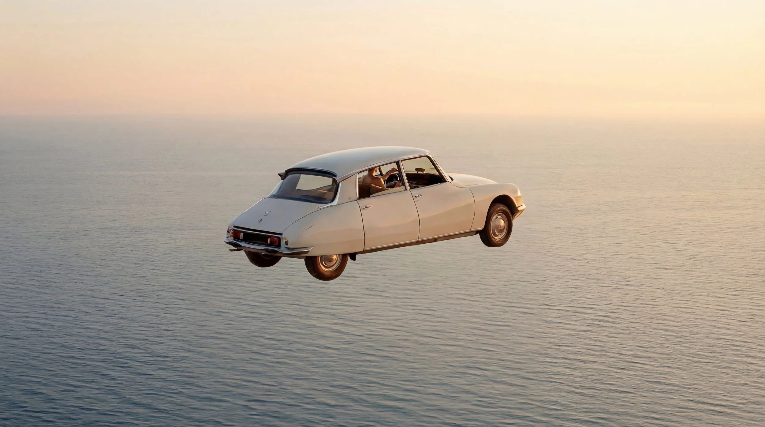 NinaLemm_AGoddessOnEarth_10 CERTAINES ICÔNES RESTENT.jpg