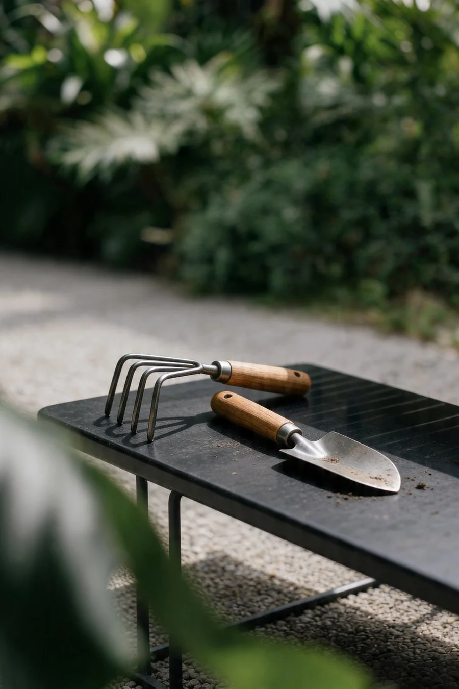 jelena-filipinski-garden-botanical-furniture-03.jpg