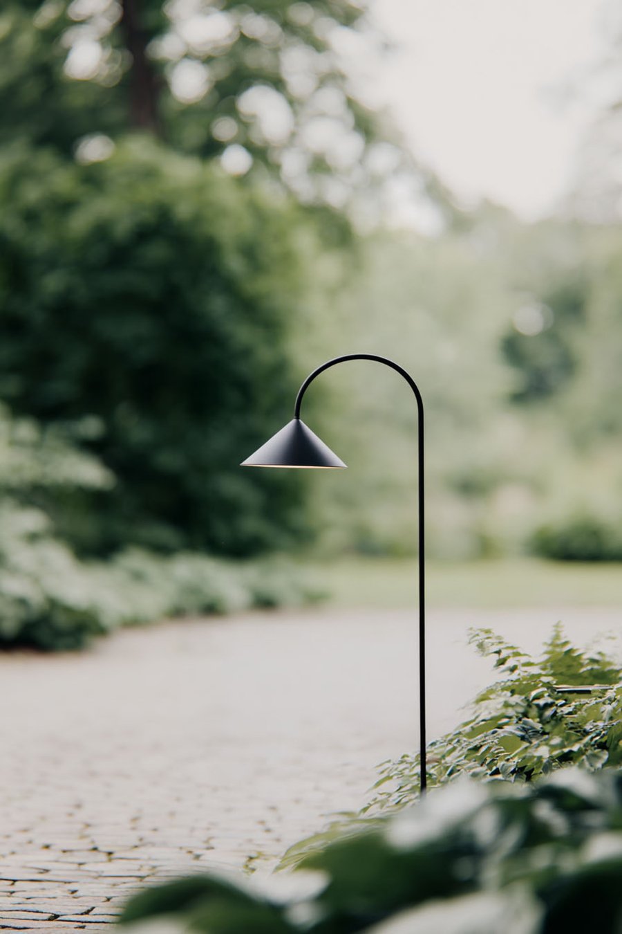 jelena-filipinski-garden-botanical-furniture-09.jpg