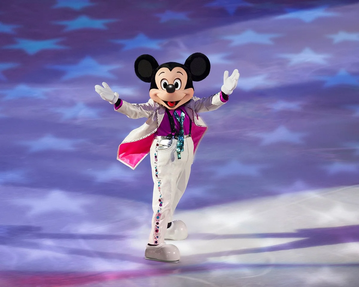 Micky Mouse Ice Skating
