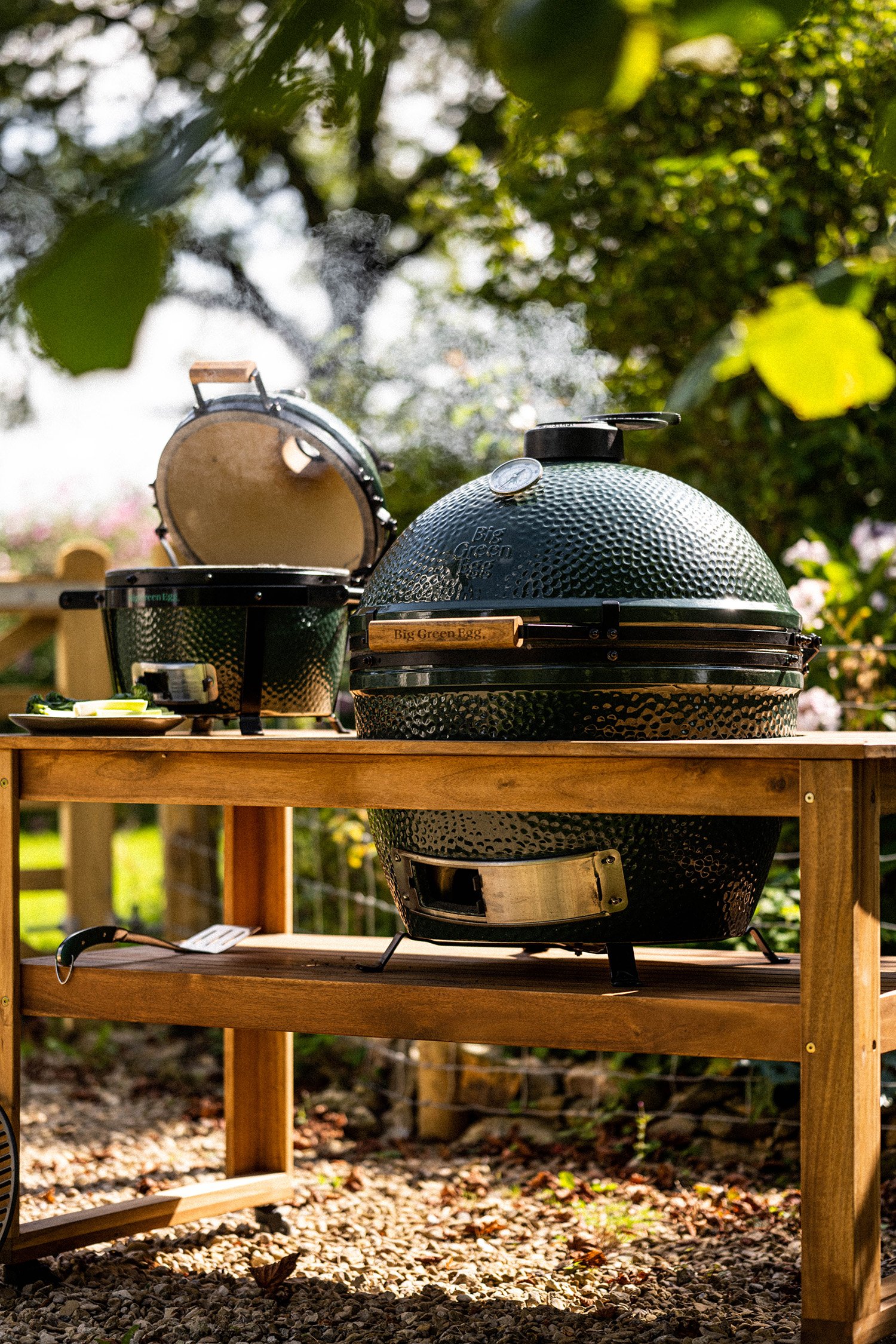 1. EGGs - MiniMax - XL Big Green Egg - Acacia Table.jpg