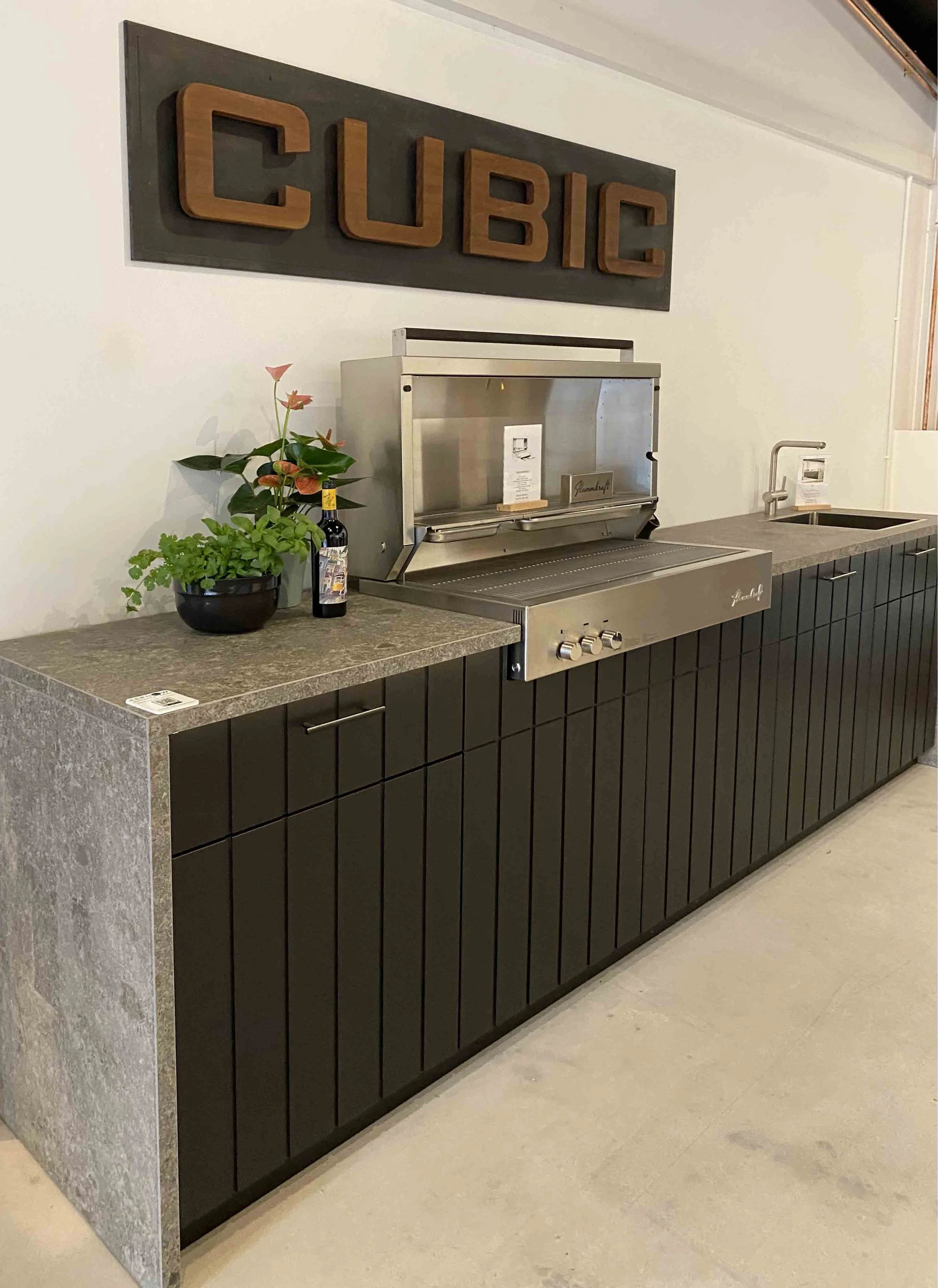 Ourdoor kitchen display at Kenrow Fires