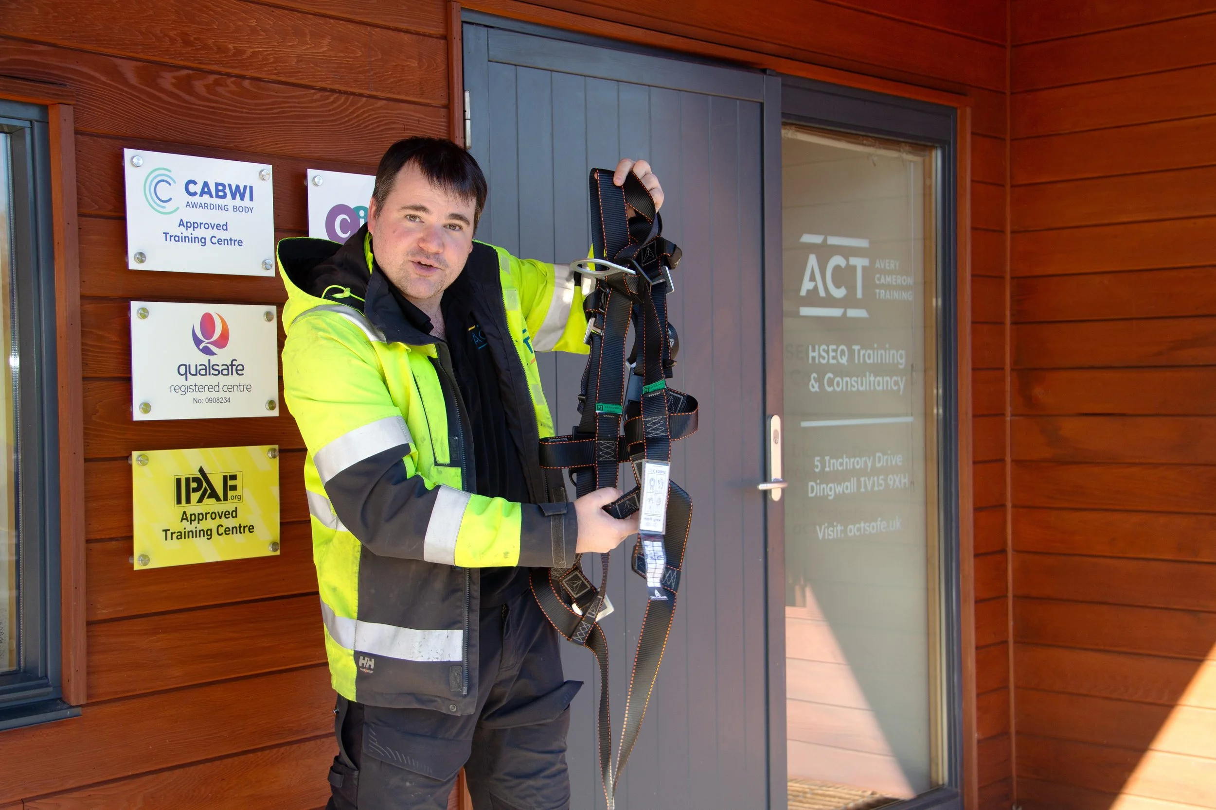 IPAF Harness Inspection - Inverness — Avery Cameron Training