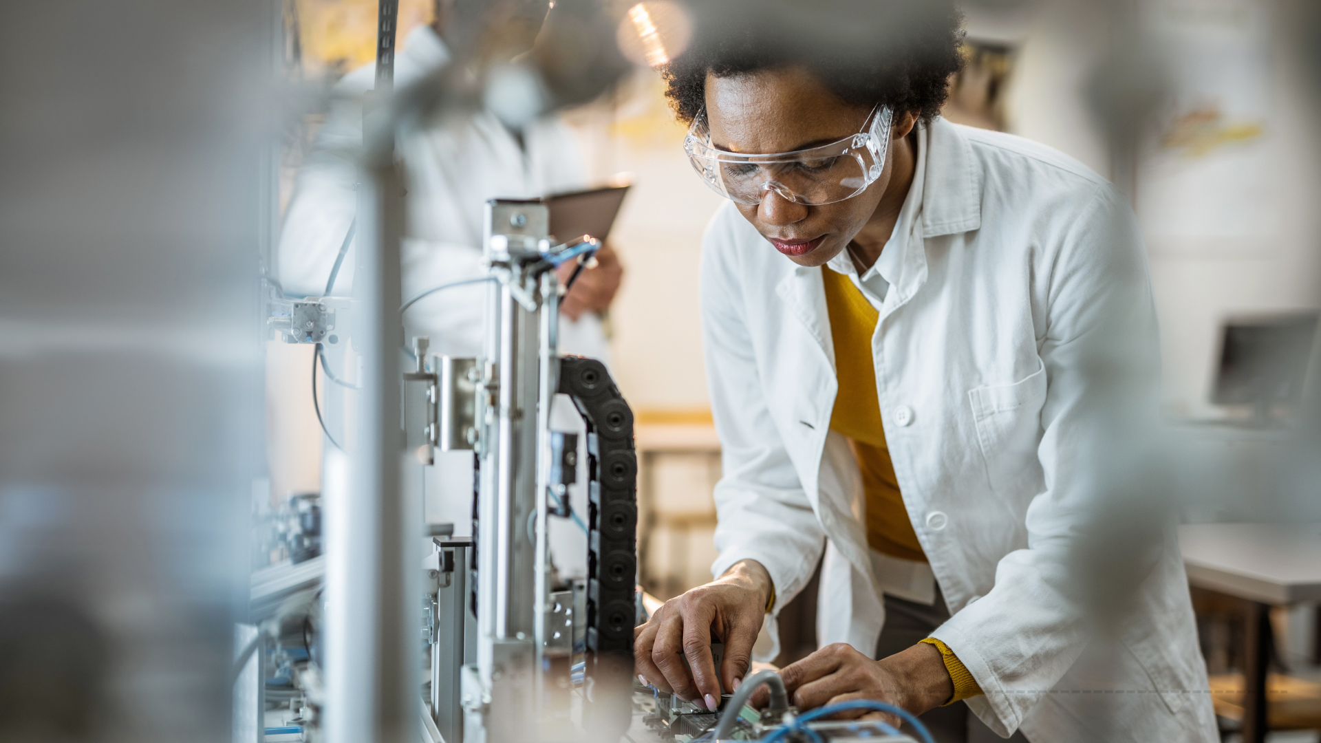 Apprenticeships 2024/25: Key Trends, Challenges, and Strategic Opportunities for Providers
