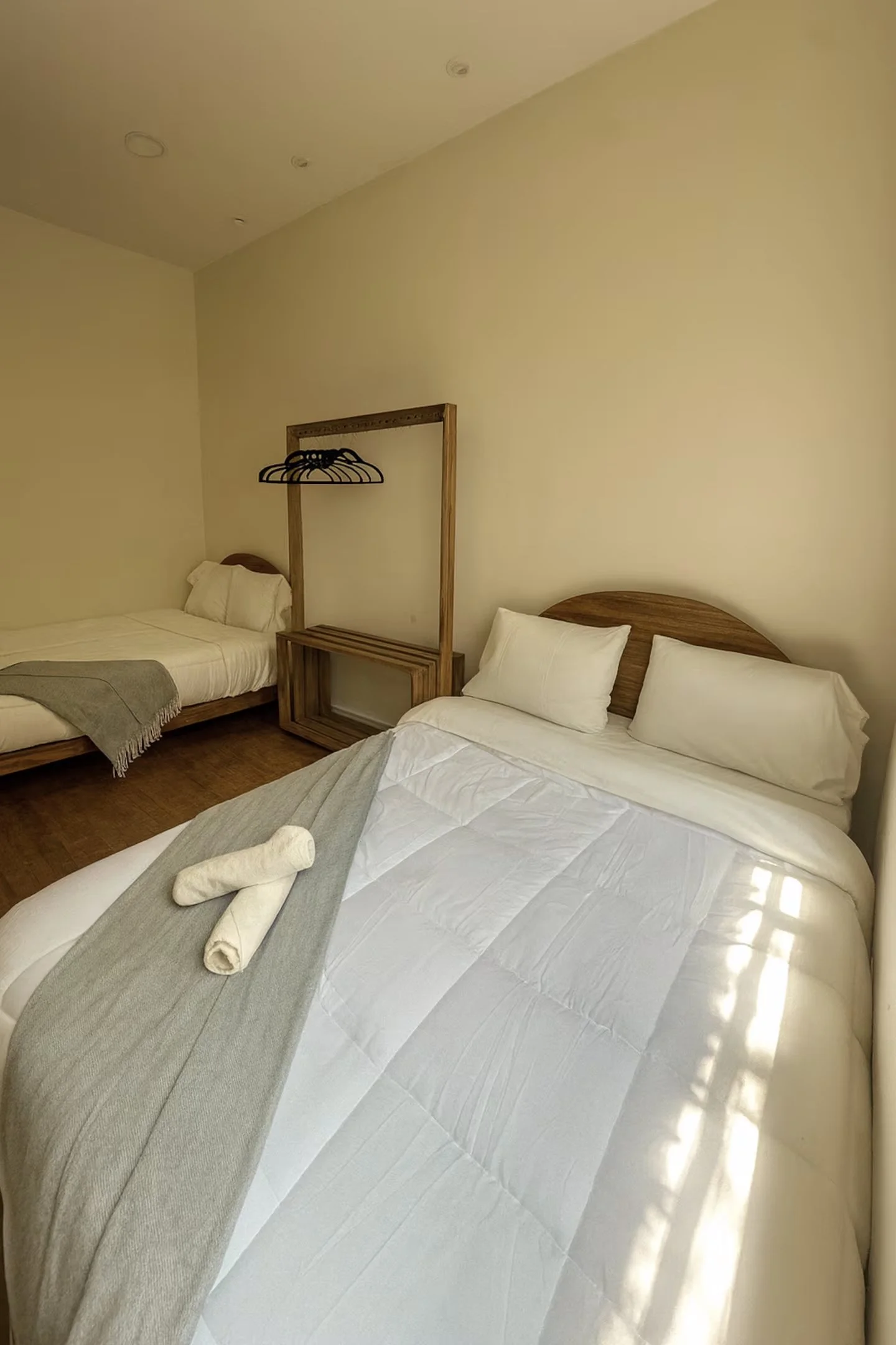 35d90523-4ddc-45dc-a59b-1c84543fe08d copy.jpg