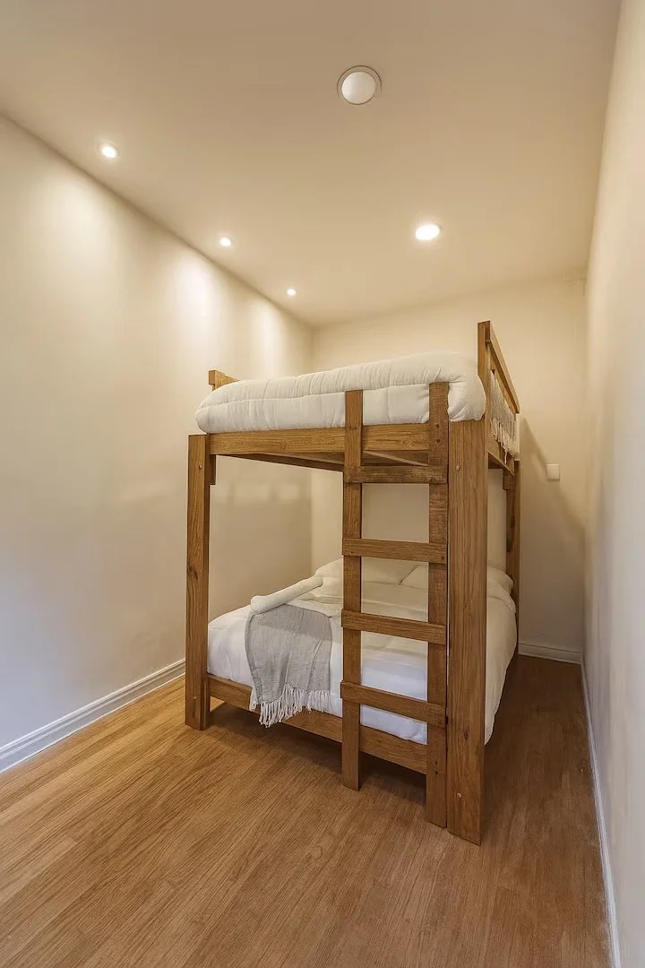 c60df120-86c1-4efc-b886-6f36c07cb7db copy.jpg