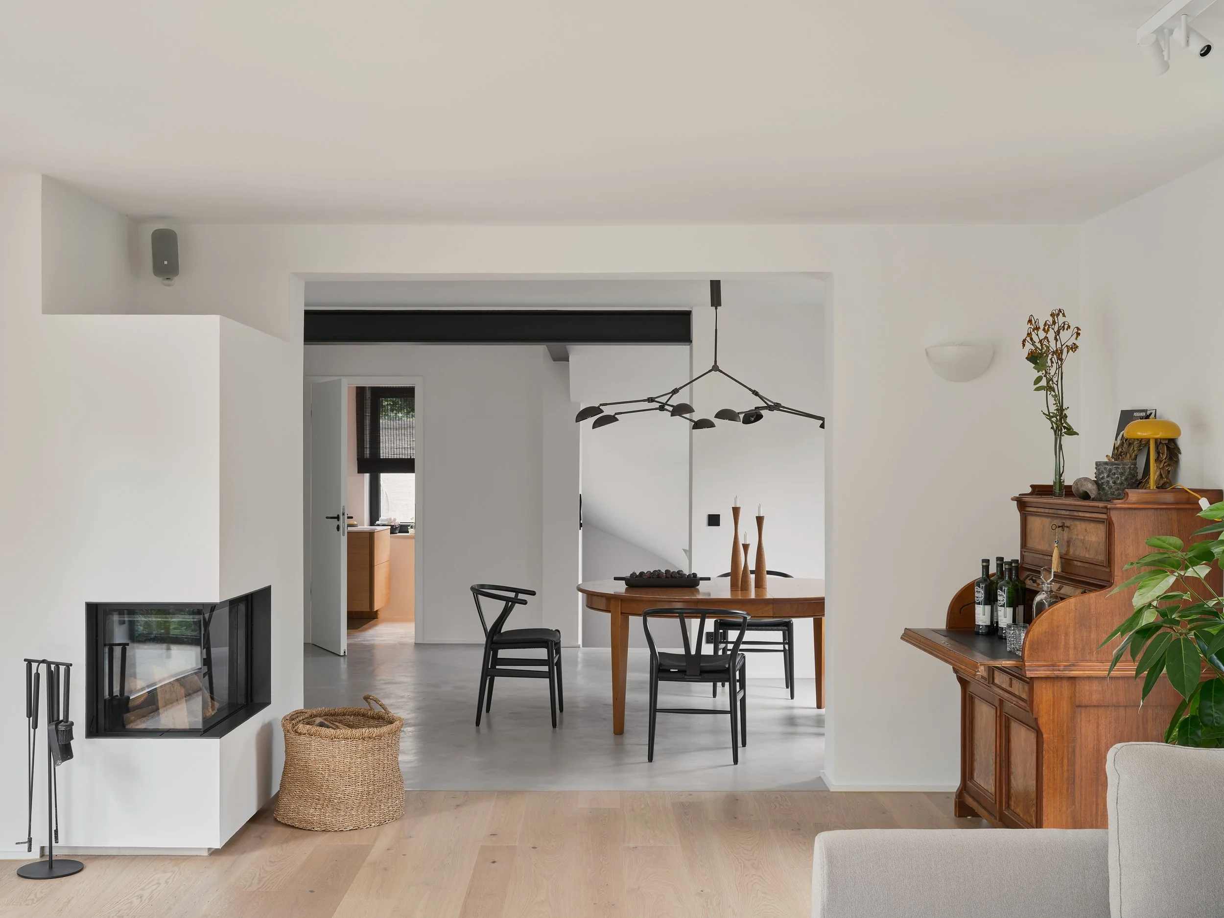 Open plan dining room