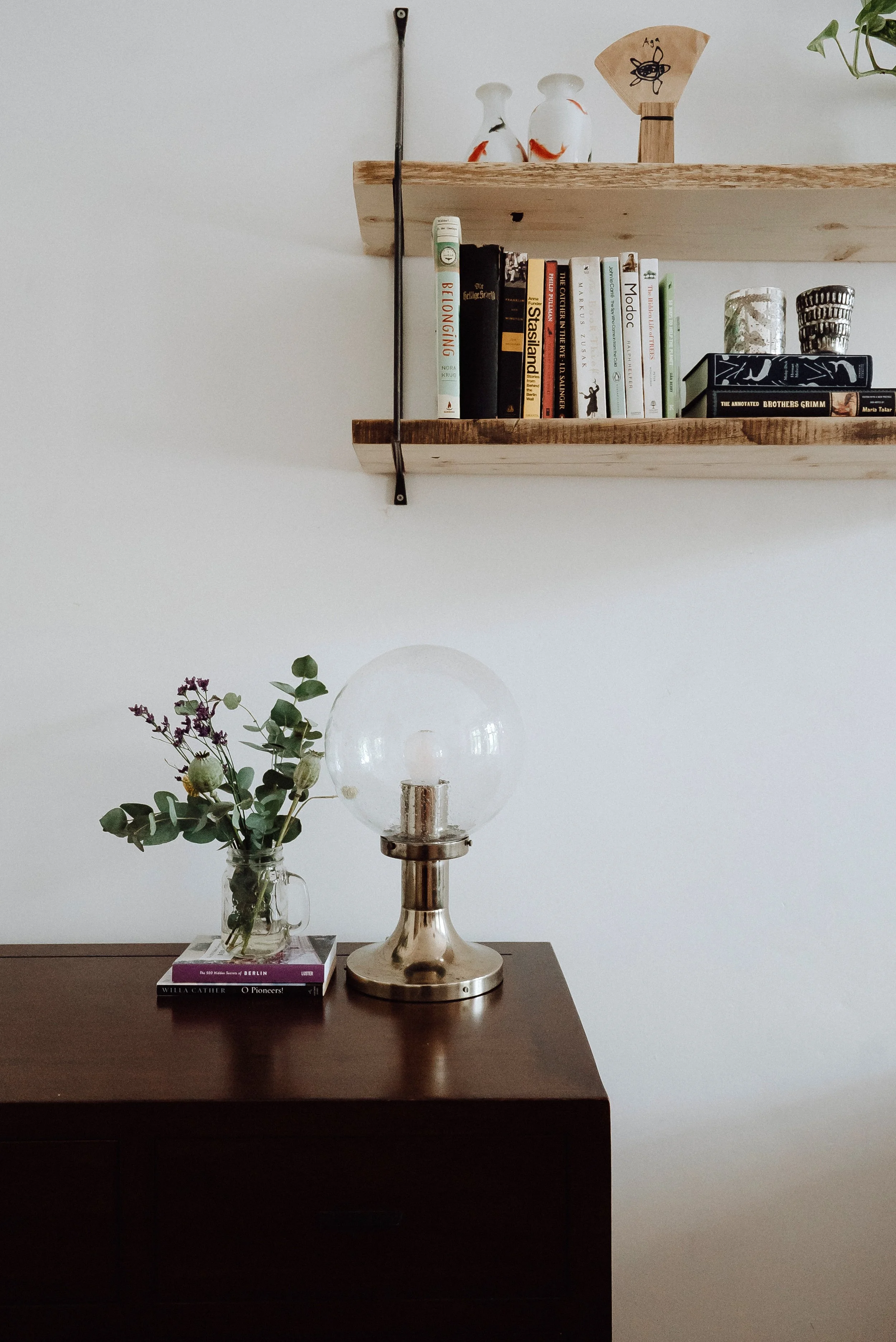 Table lamp