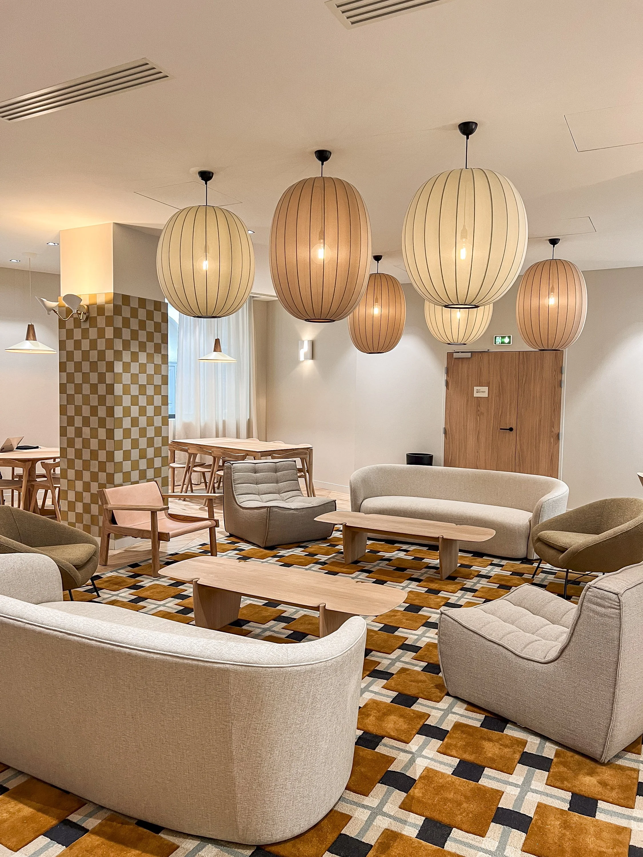 espace-coworking-salon-collectif-louvre-maison-caumont.jpg
