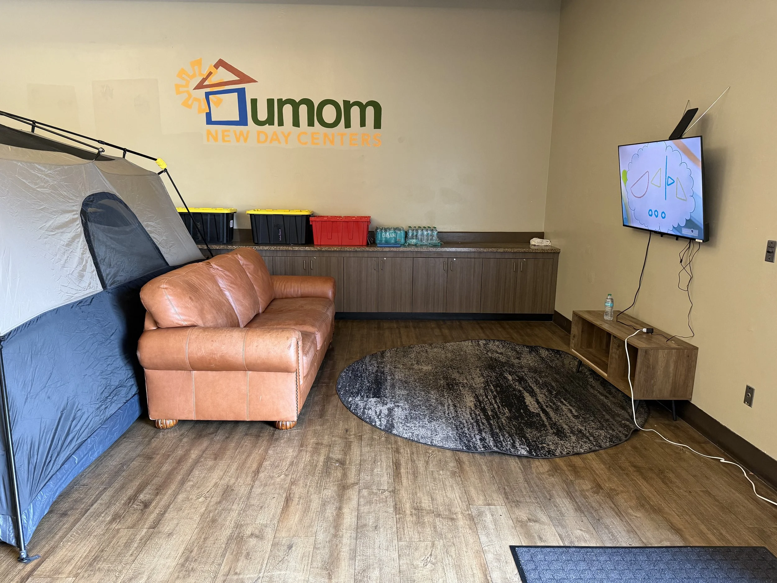 AZ Family: ‘Doing everything that we can’: Phoenix shelter pitches indoor tents amid overnight heat
