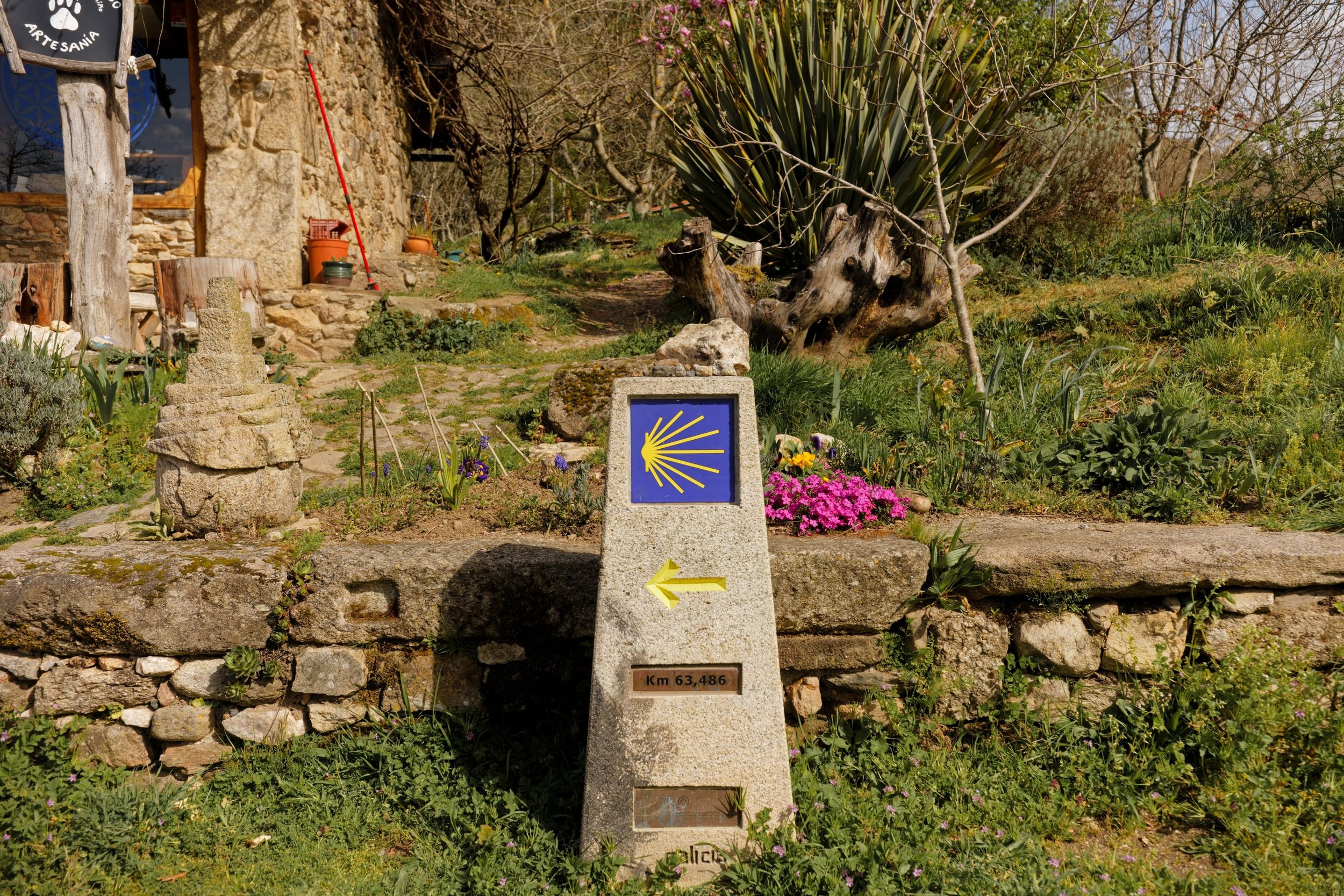 10 Route marker-min.JPG